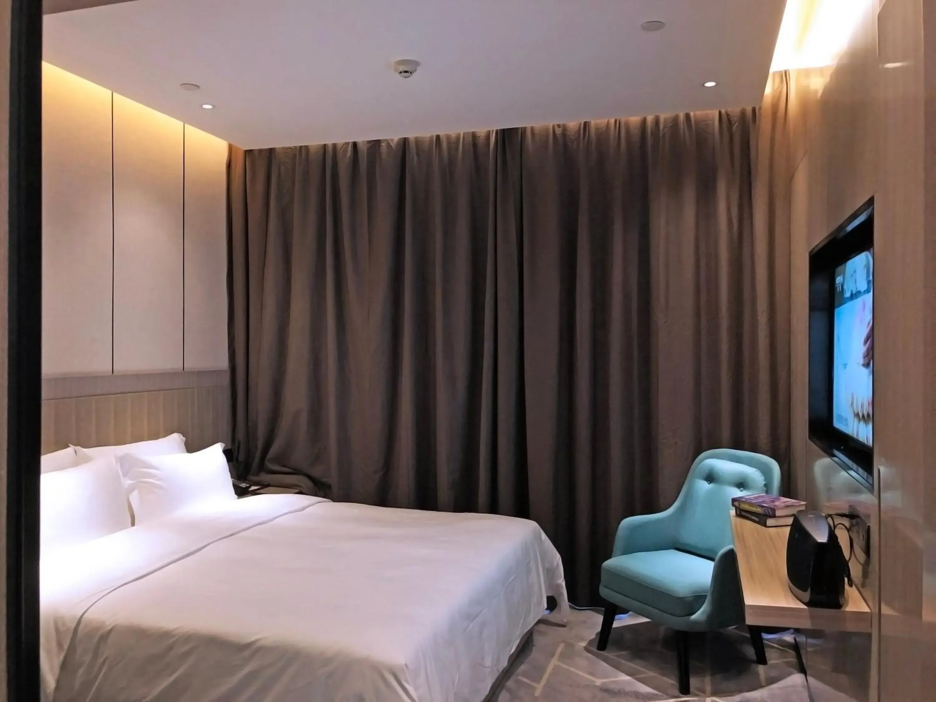 Superior Queen Room in Paco Hotel Guangzhou Baiyun Airport Liantang Metro Superior Queen Room in Paco Hotel Guangzhou Baiyun Airport Liantang Metro