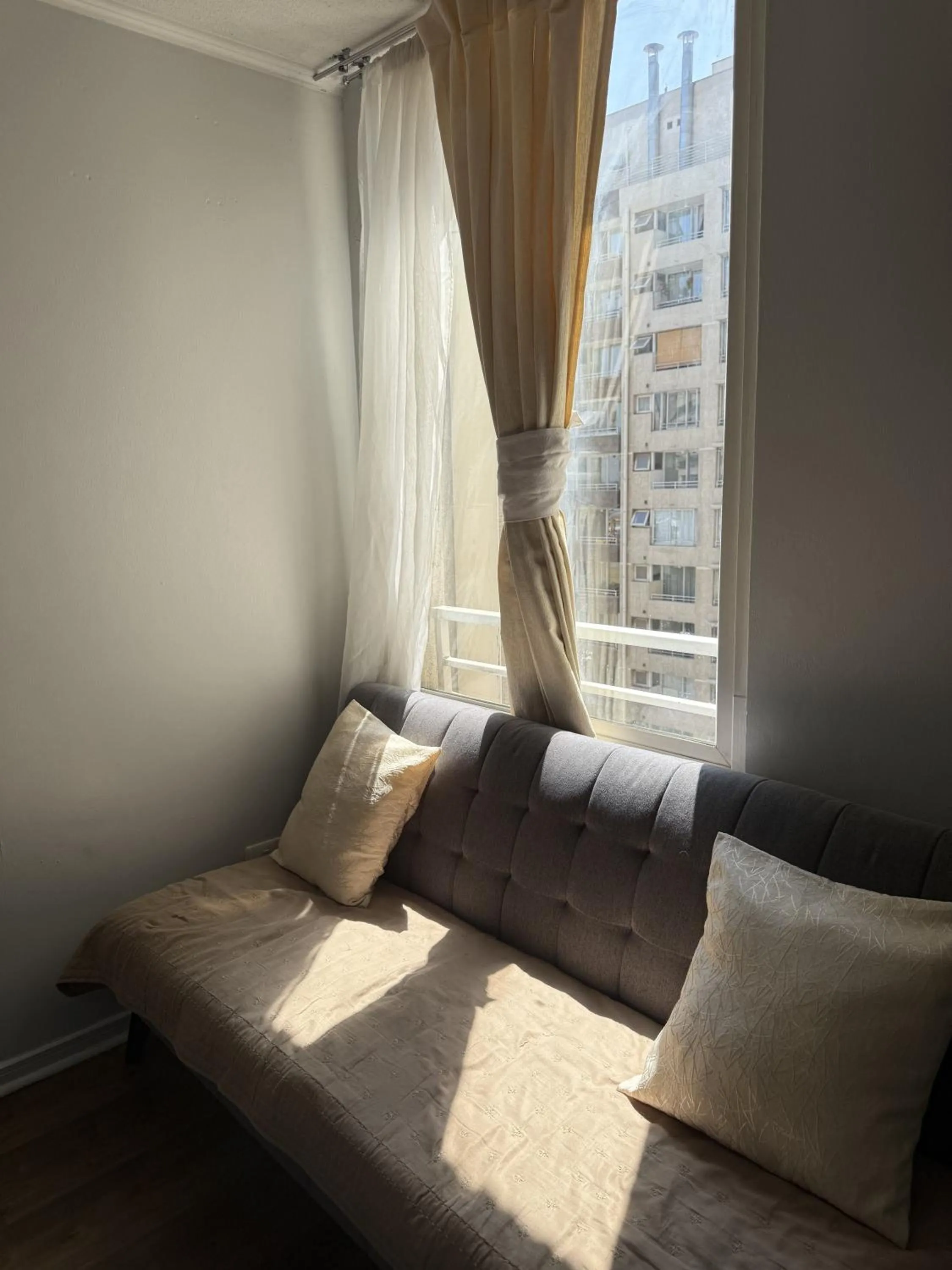 Dining area in VR Suite Santiago