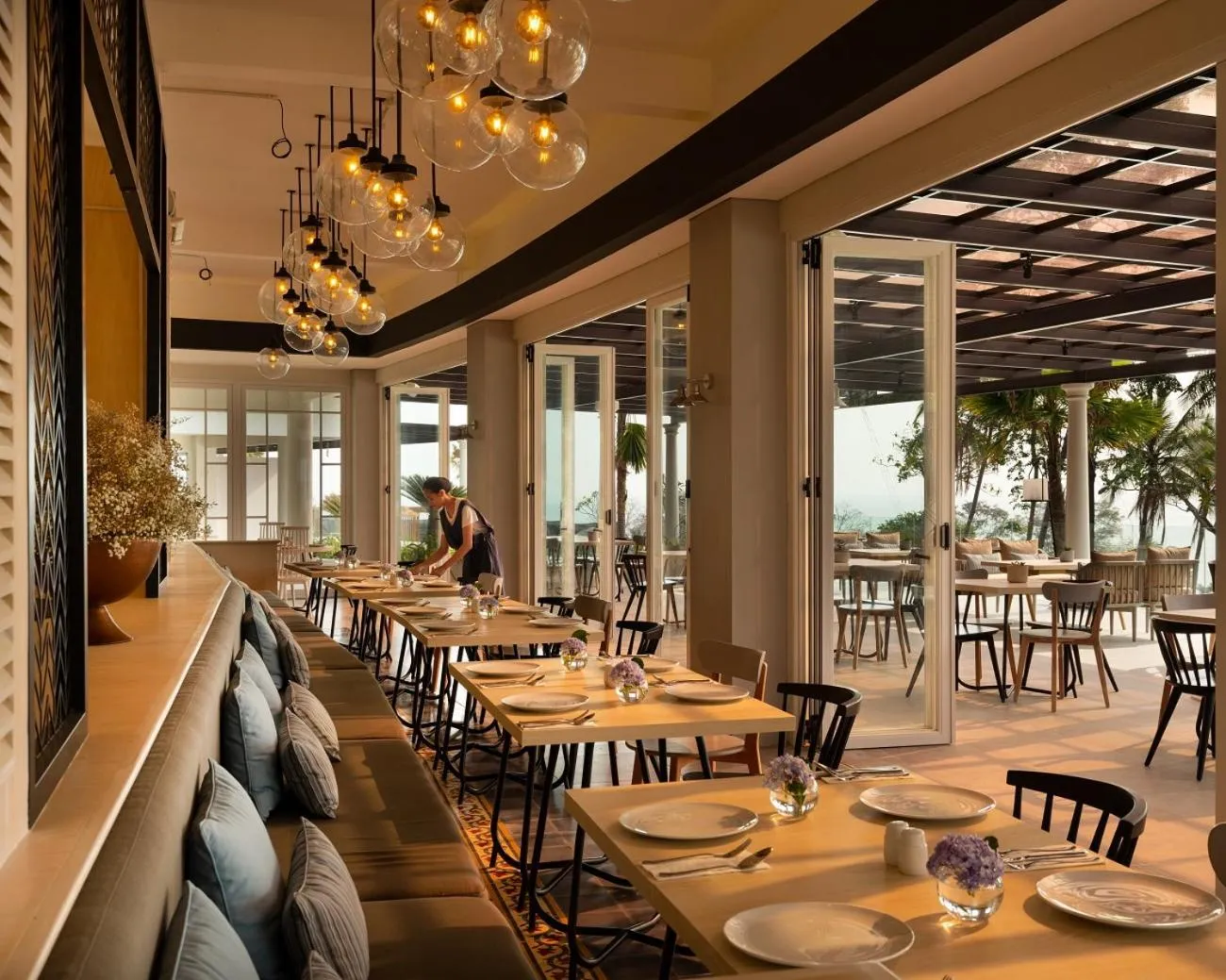 Restaurant/places to eat in Novus Jiva Anyer