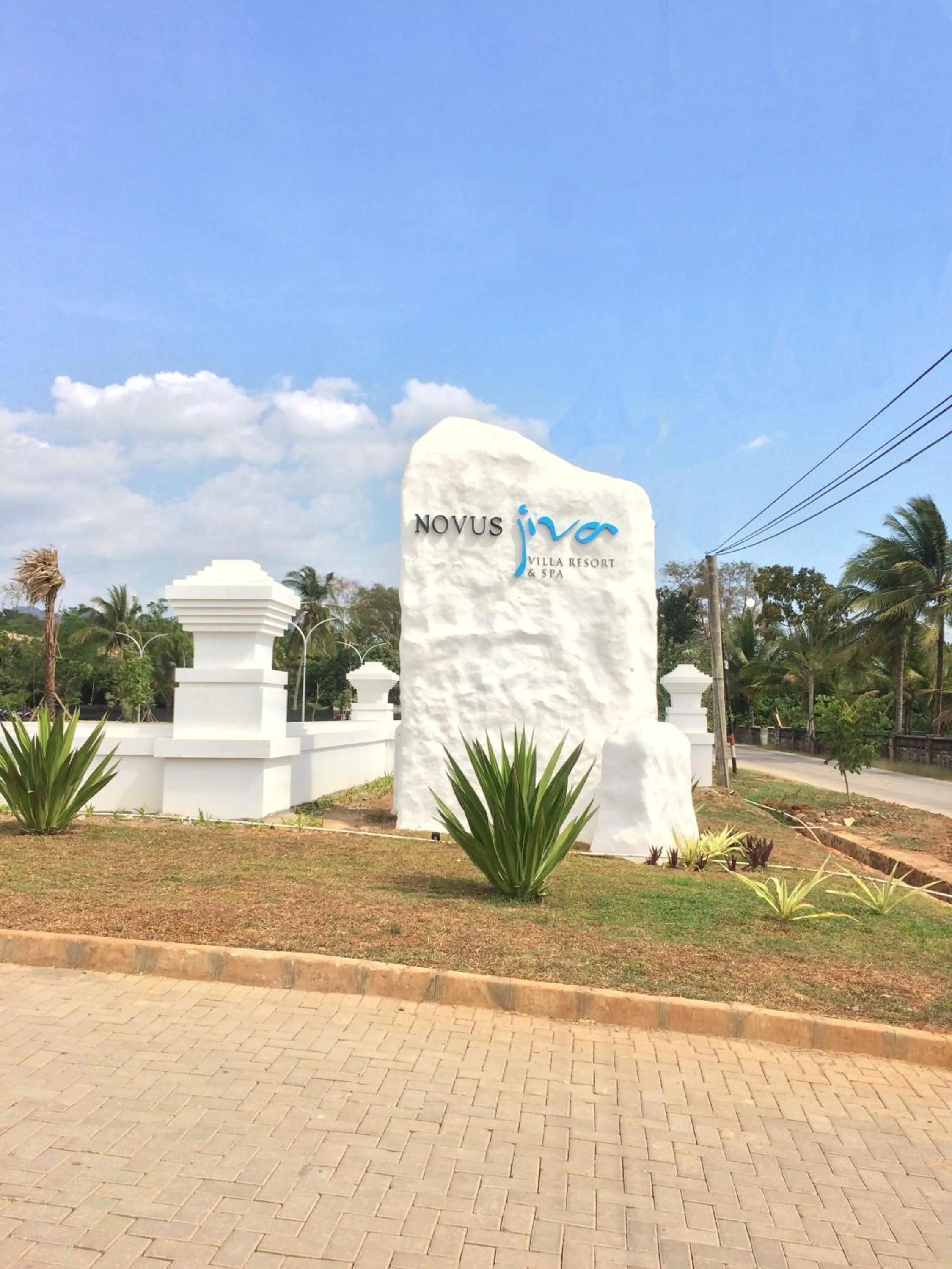 Facade/entrance in Novus Jiva Anyer