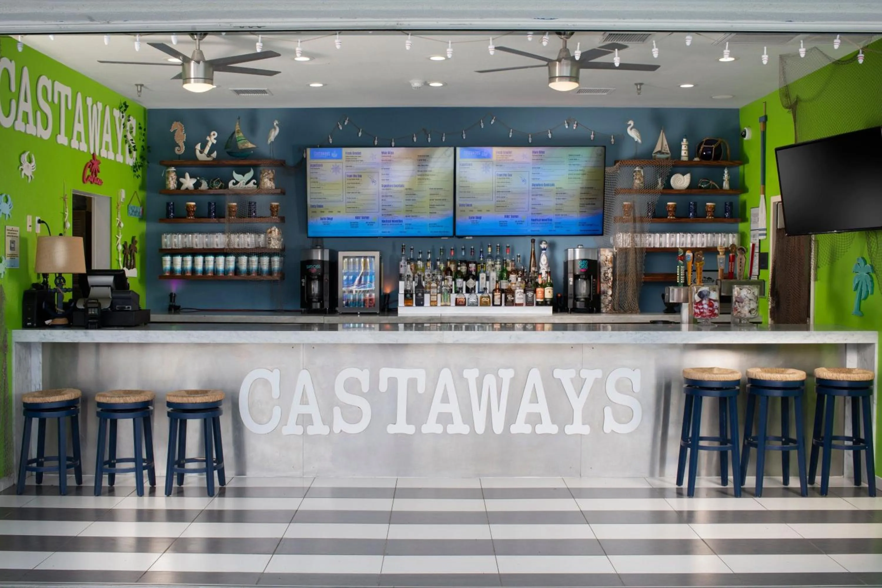 Swimming pool in TownePlace Suites by Marriott Galveston Island