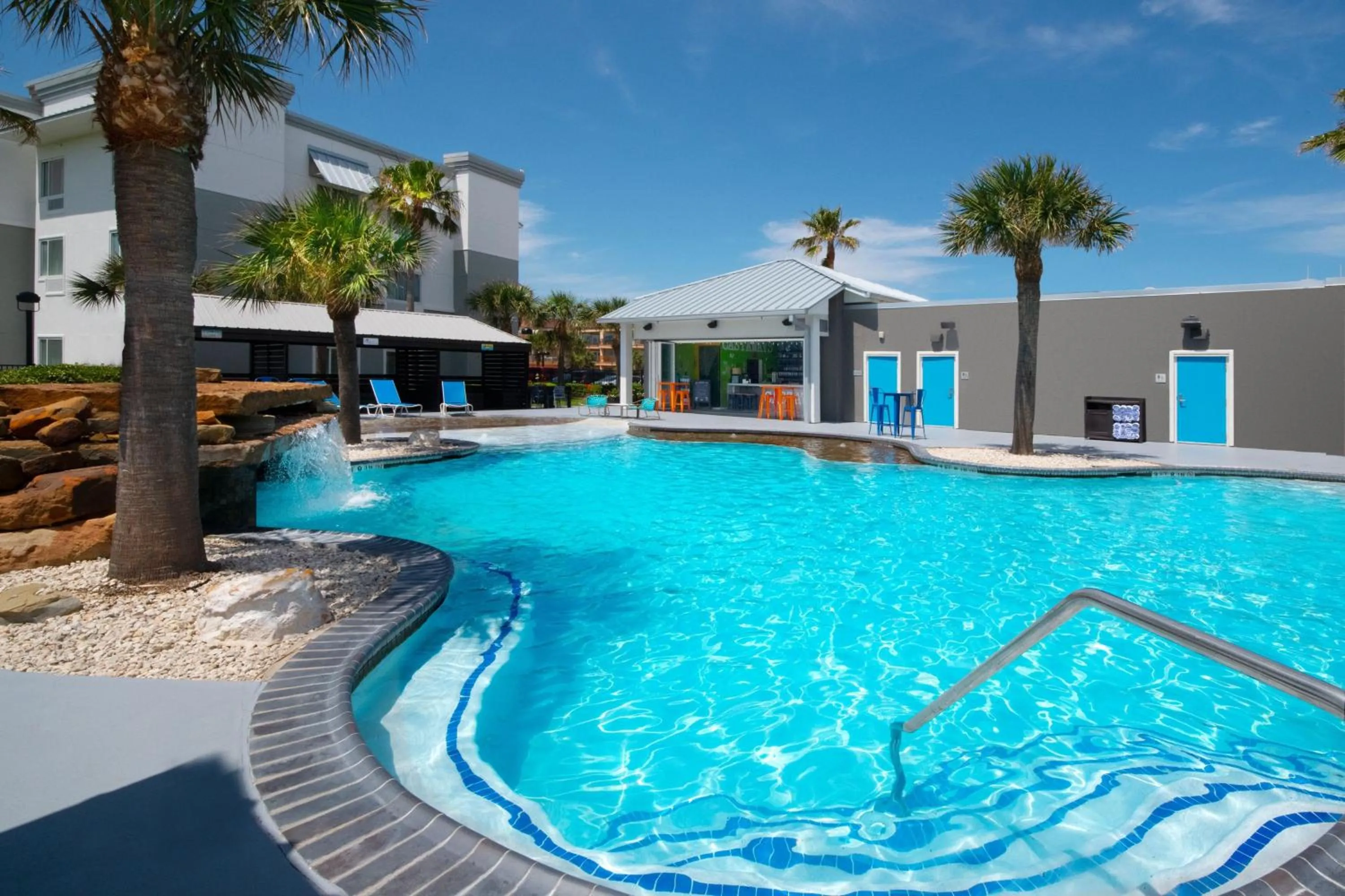 Swimming pool in TownePlace Suites by Marriott Galveston Island
