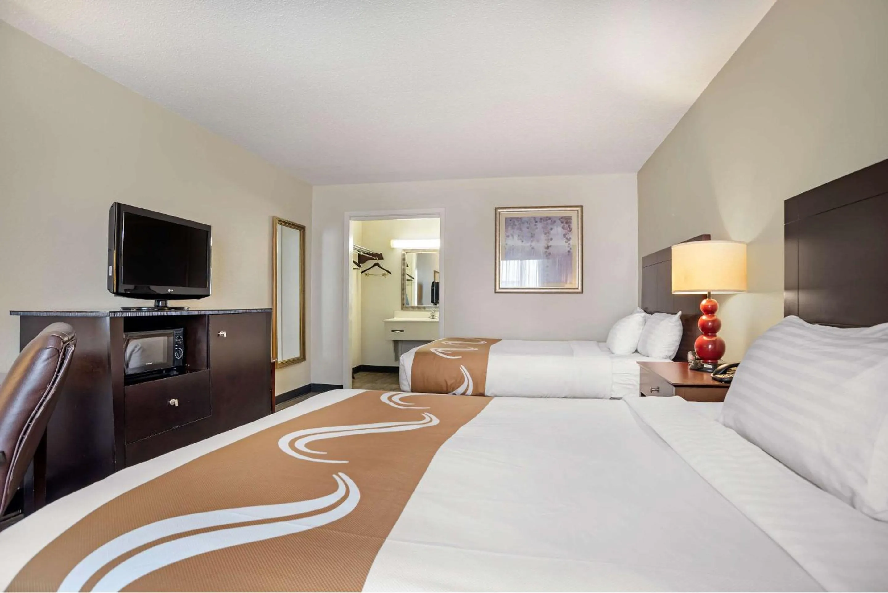 Photo of the whole room in Quality Inn Baton Rouge East I-12