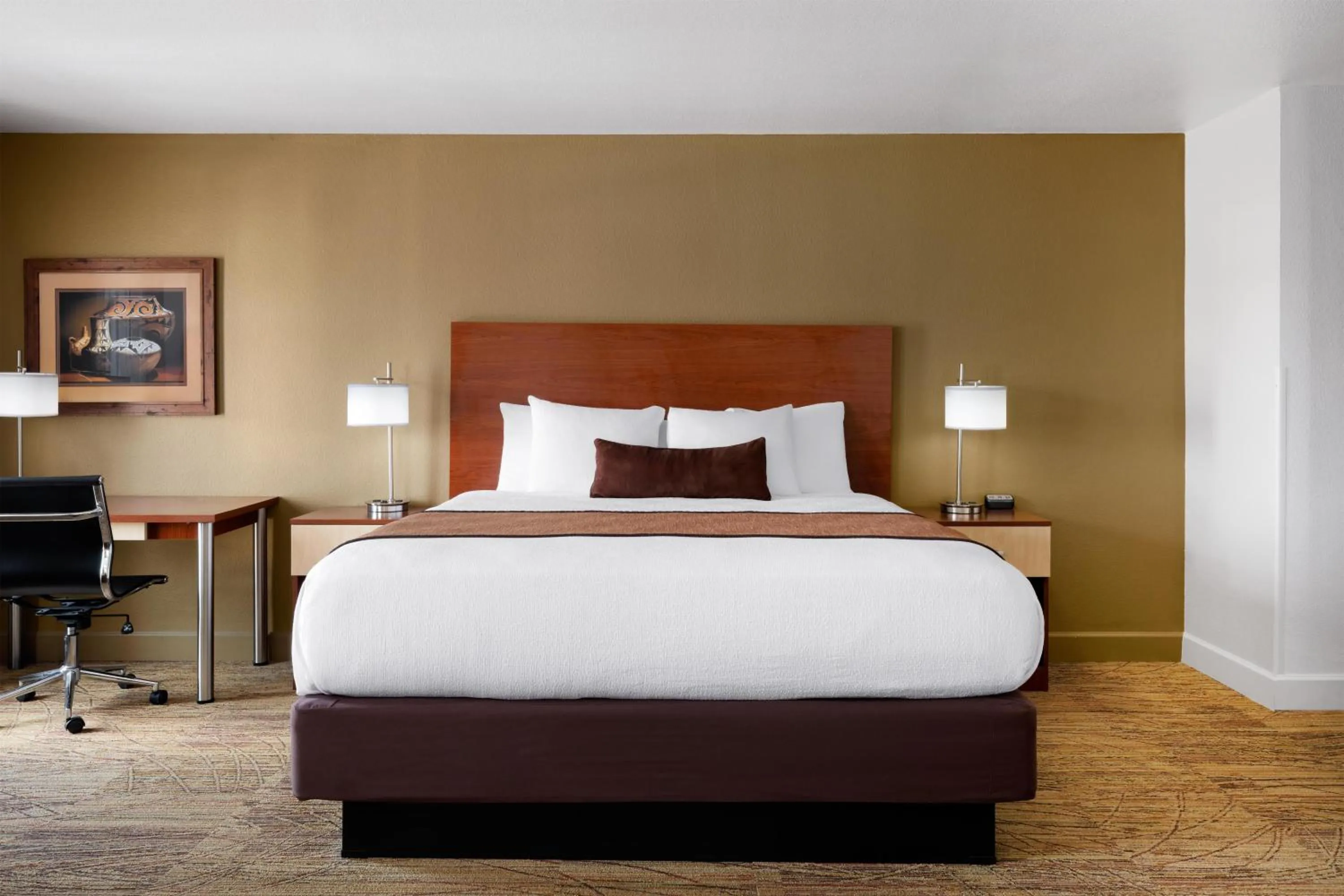 Bedroom, Bed in Best Western Discovery Inn