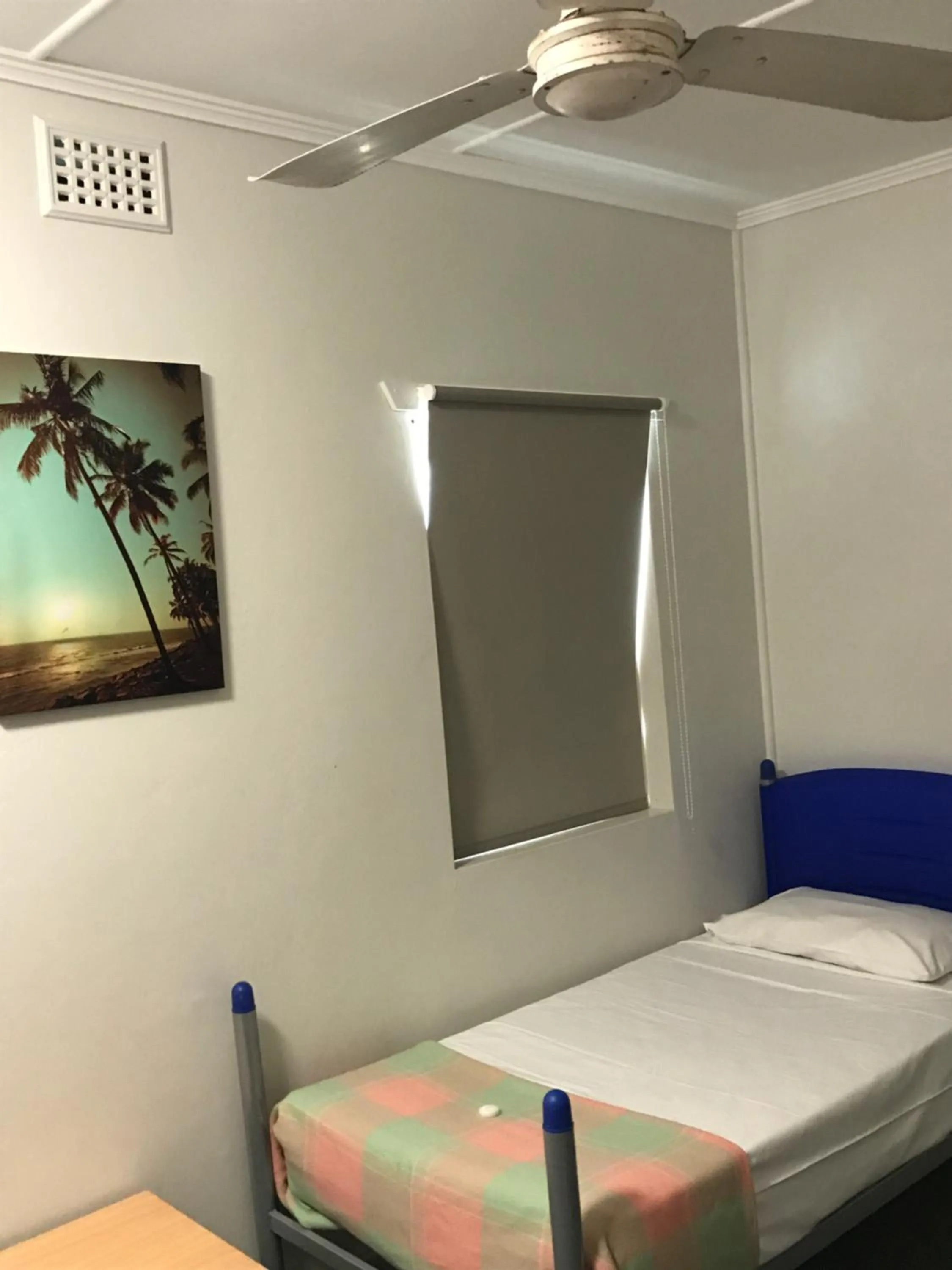Bed in Tin Can Bay Budget Accommodation