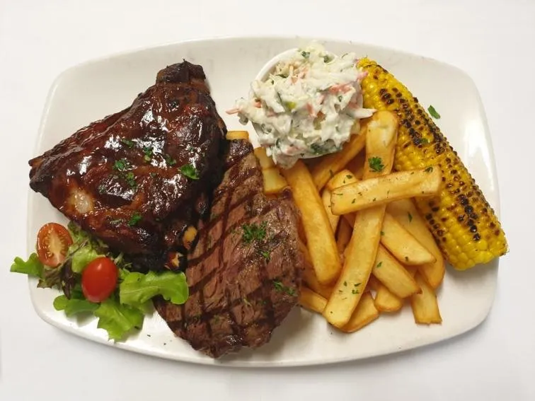 Restaurant/places to eat in Tin Can Bay Budget Accommodation