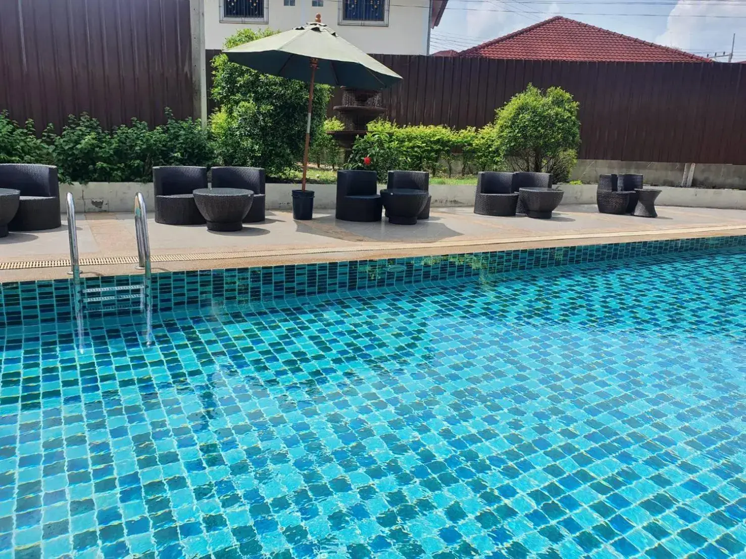 Triple Room with Pool View in Retreat Resort Pattaya Triple Room with Pool View in Retreat Resort Pattaya