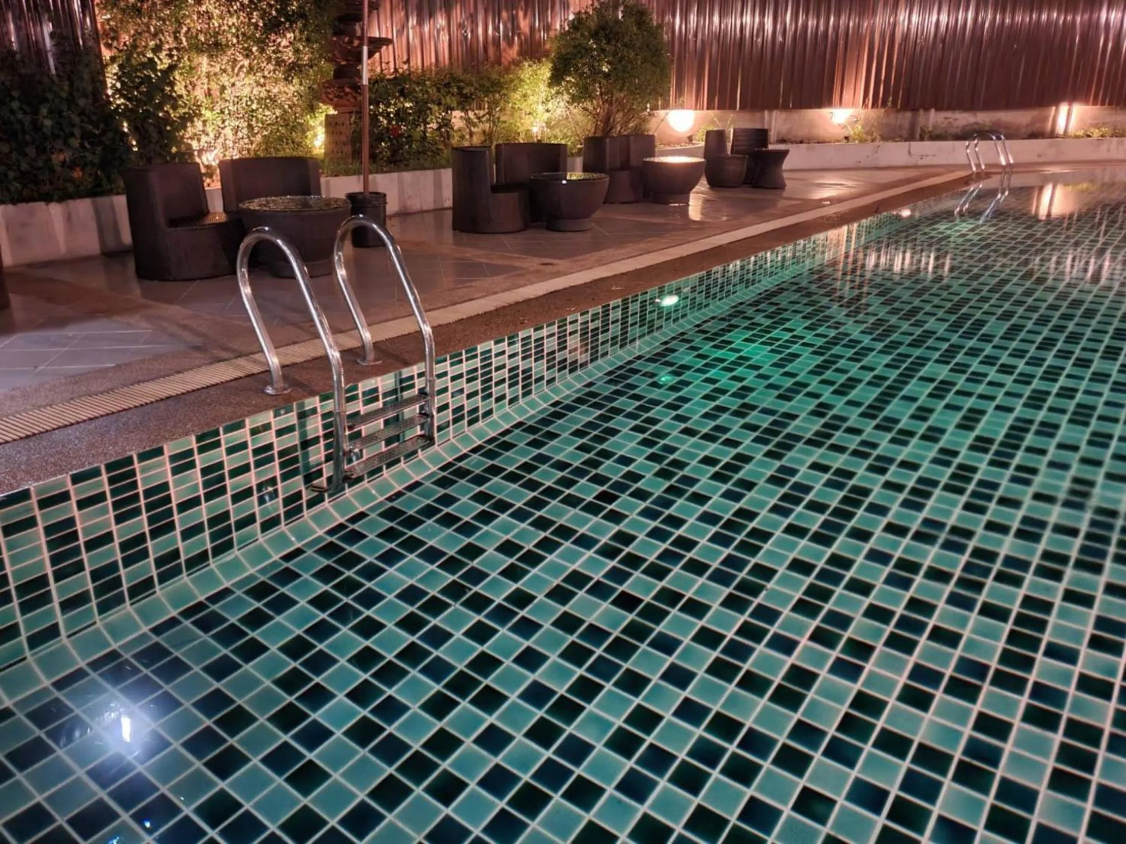 Swimming pool in Retreat Resort Pattaya