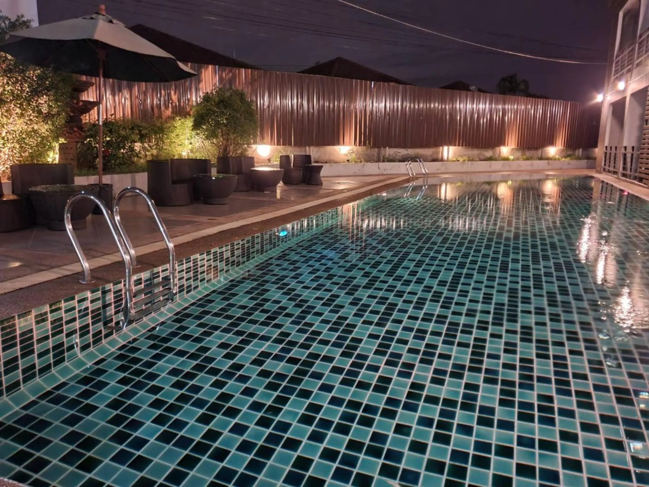 Swimming pool in Retreat Resort Pattaya