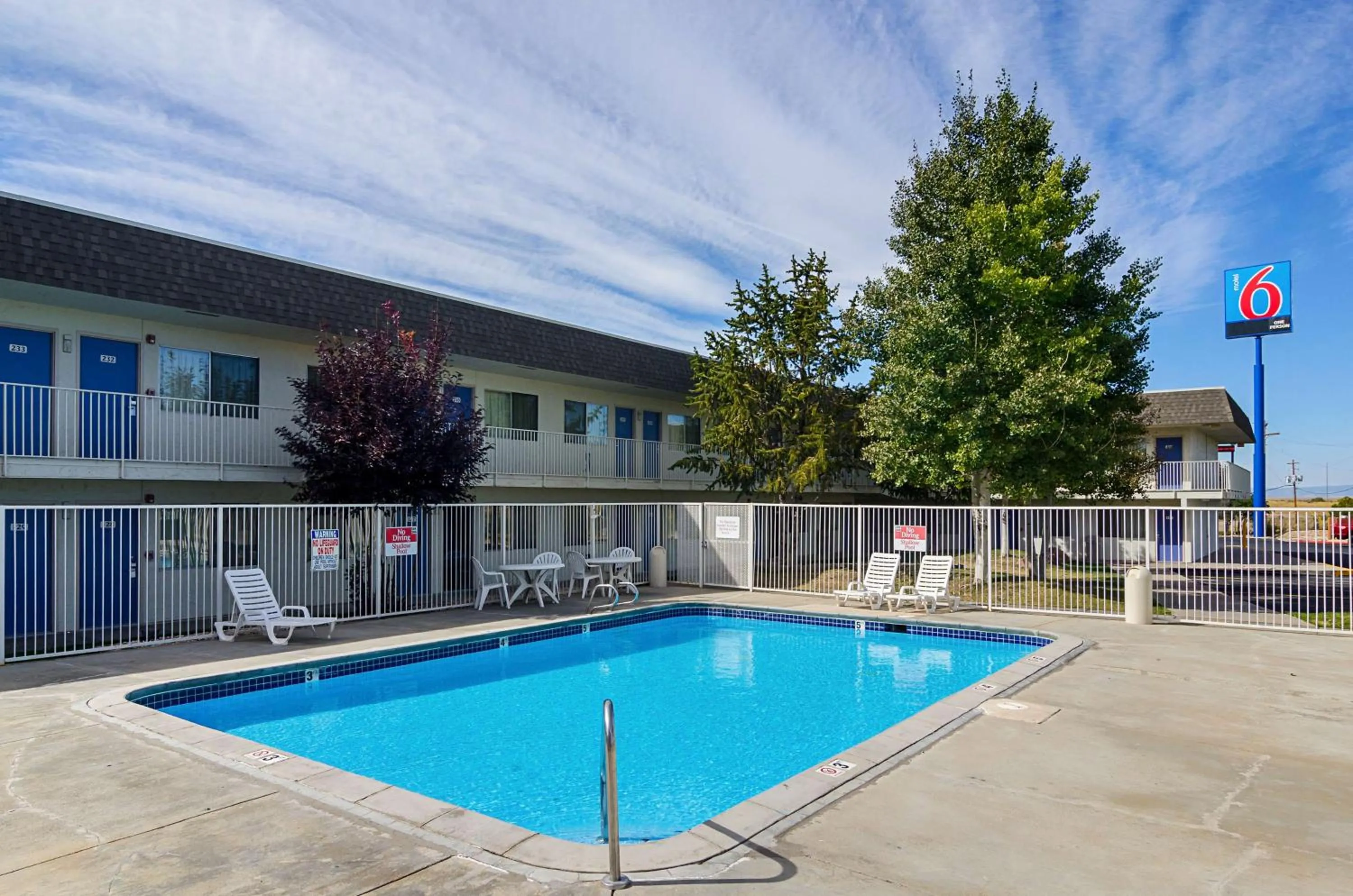 Day in Motel 6-Laramie, WY