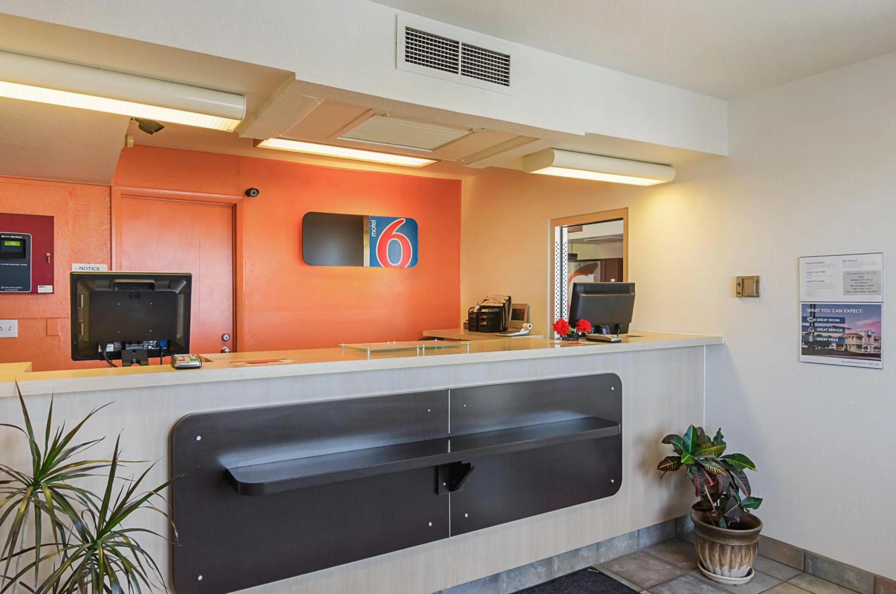 Lobby or reception in Motel 6-Laramie, WY