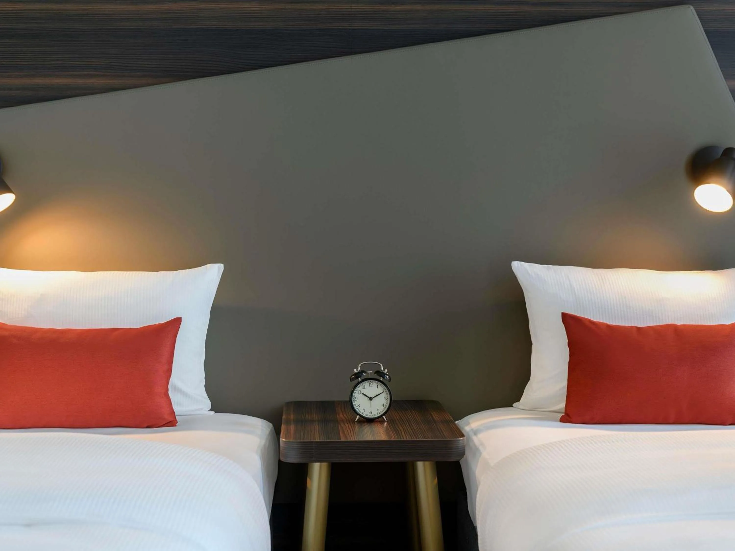 Bedroom, Bed in Aparthotel Adagio Bremen City