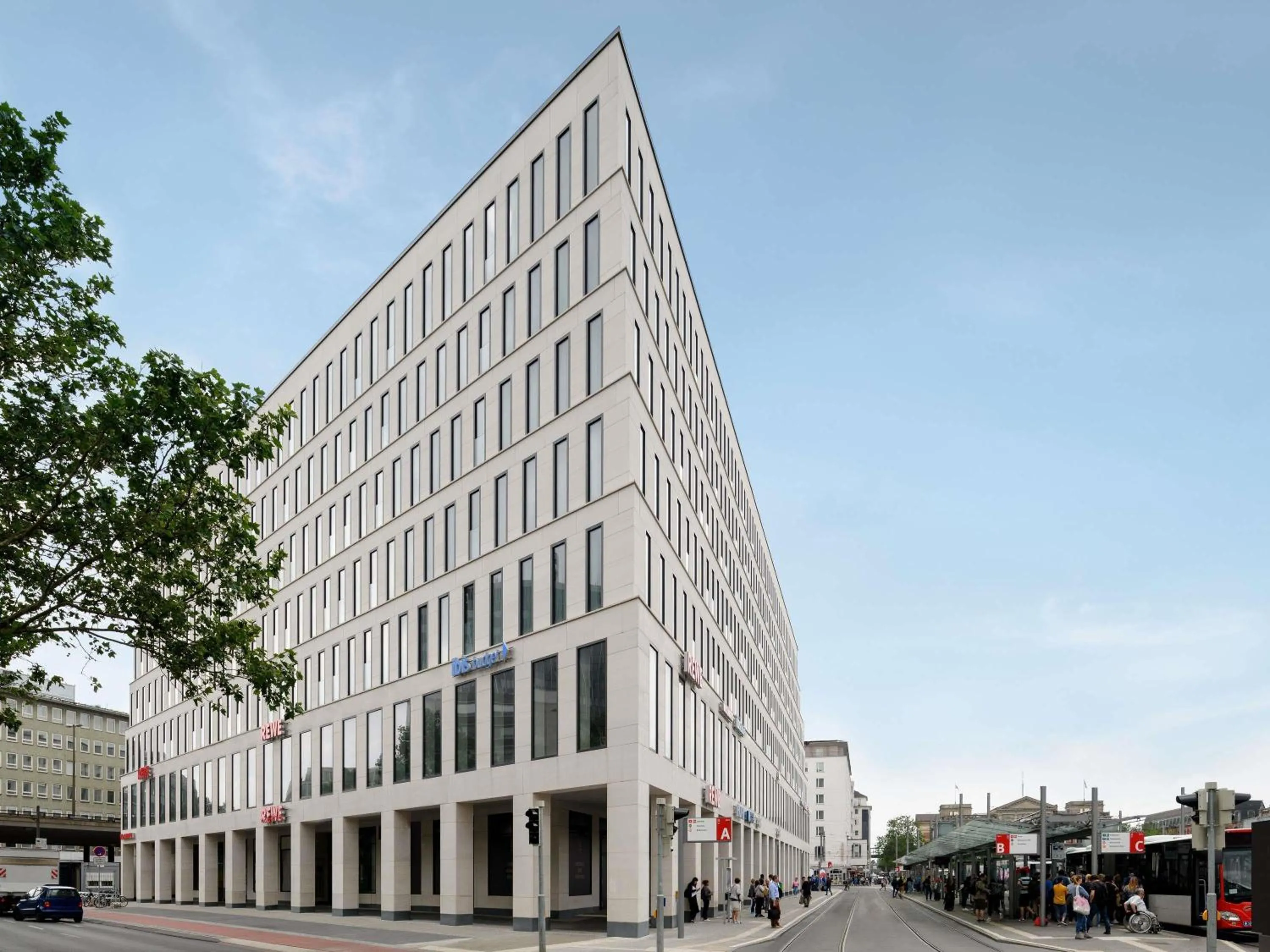 Property building in Aparthotel Adagio Bremen City