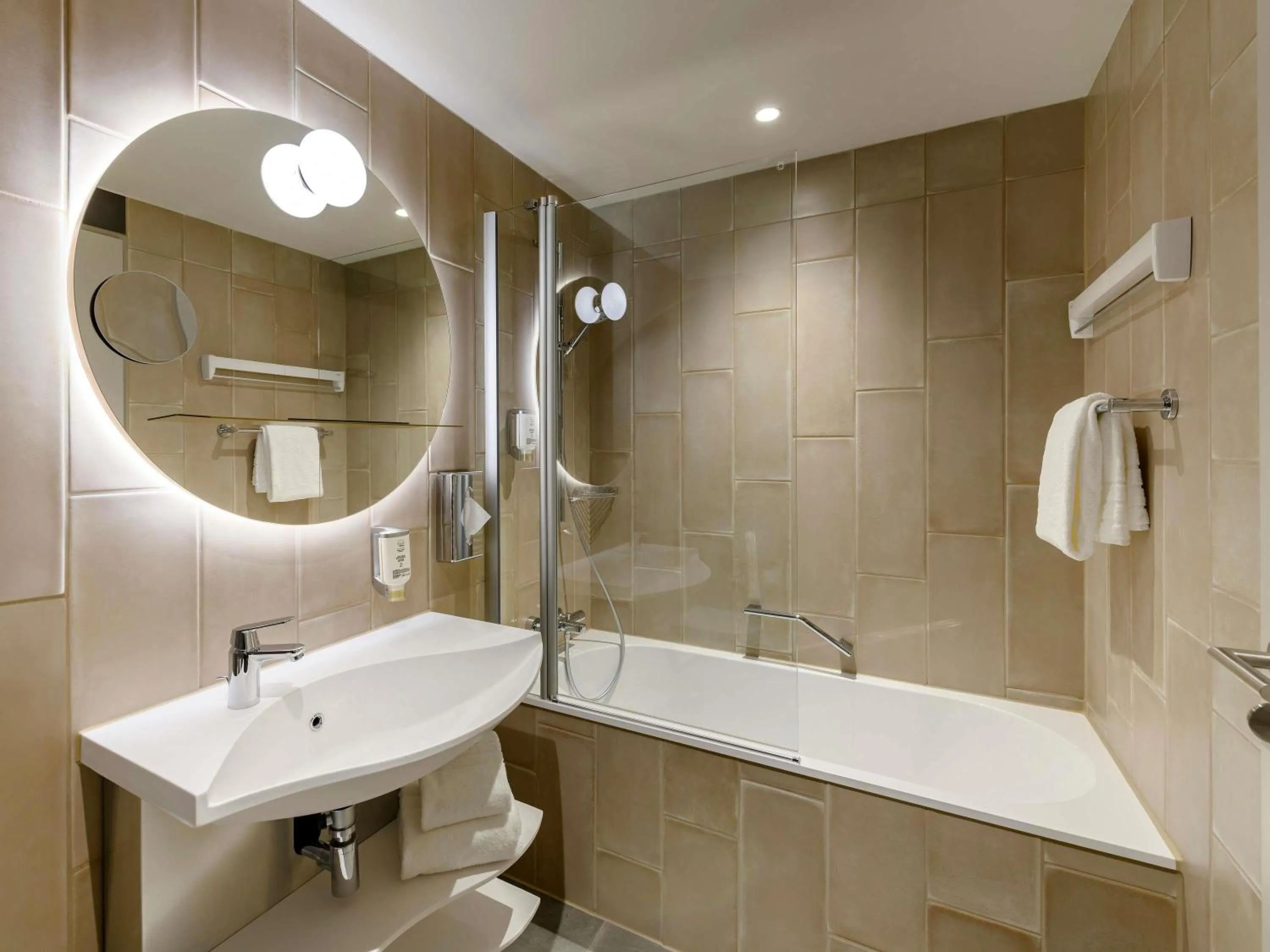 Bedroom in Aparthotel Adagio Bremen City