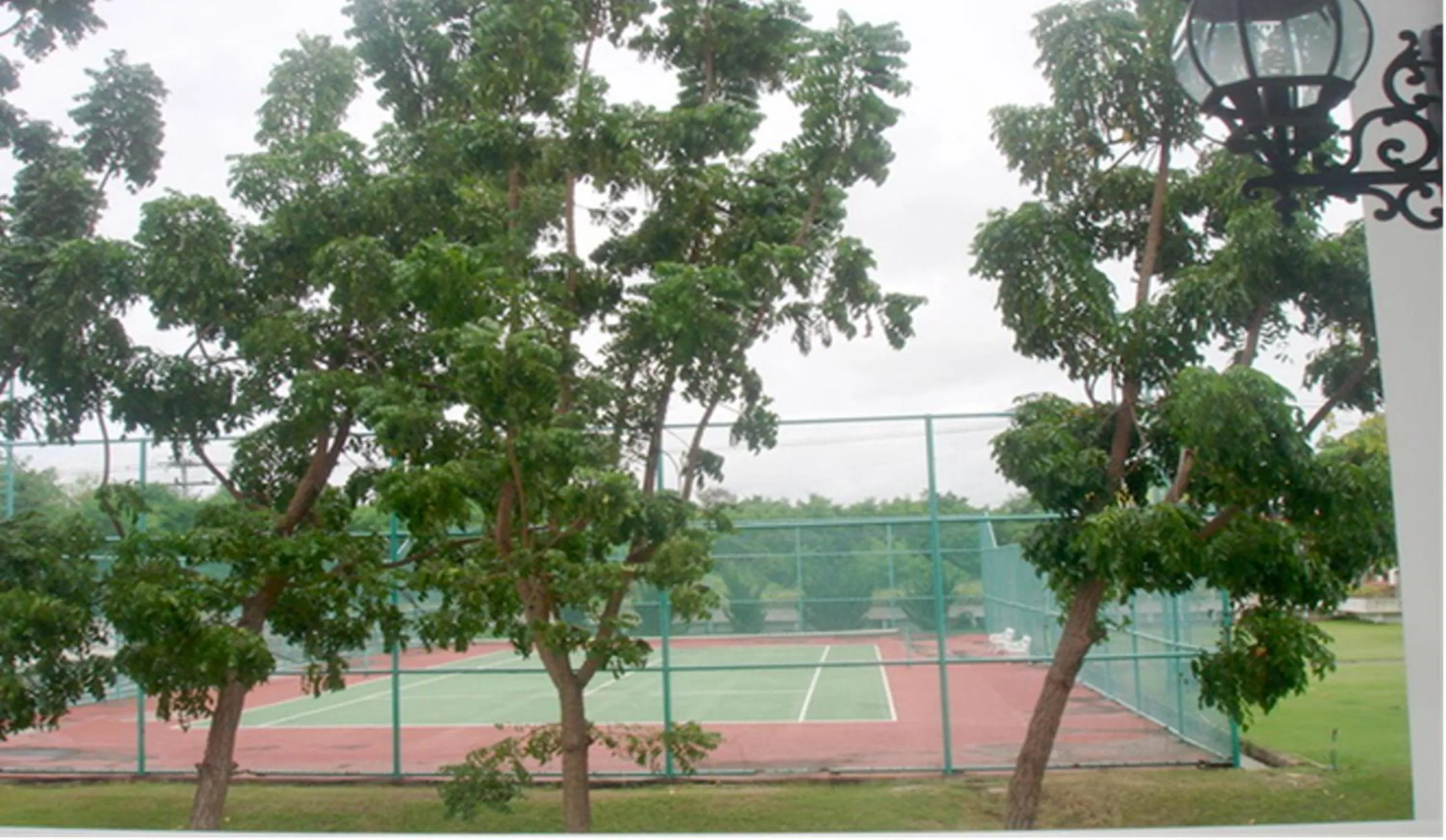 Tennis court in Purimas Beach Hotel & Spa