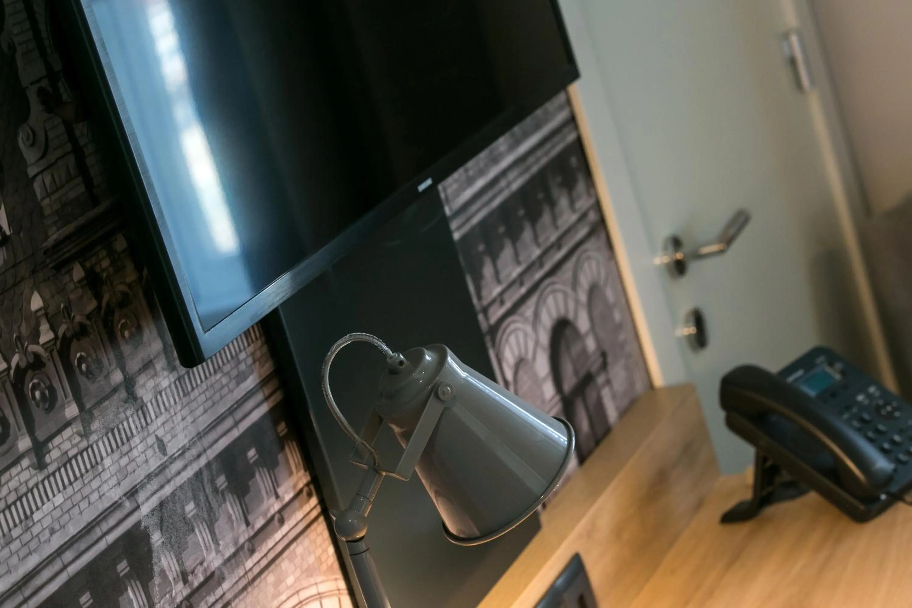 TV and multimedia in T62 Hotel