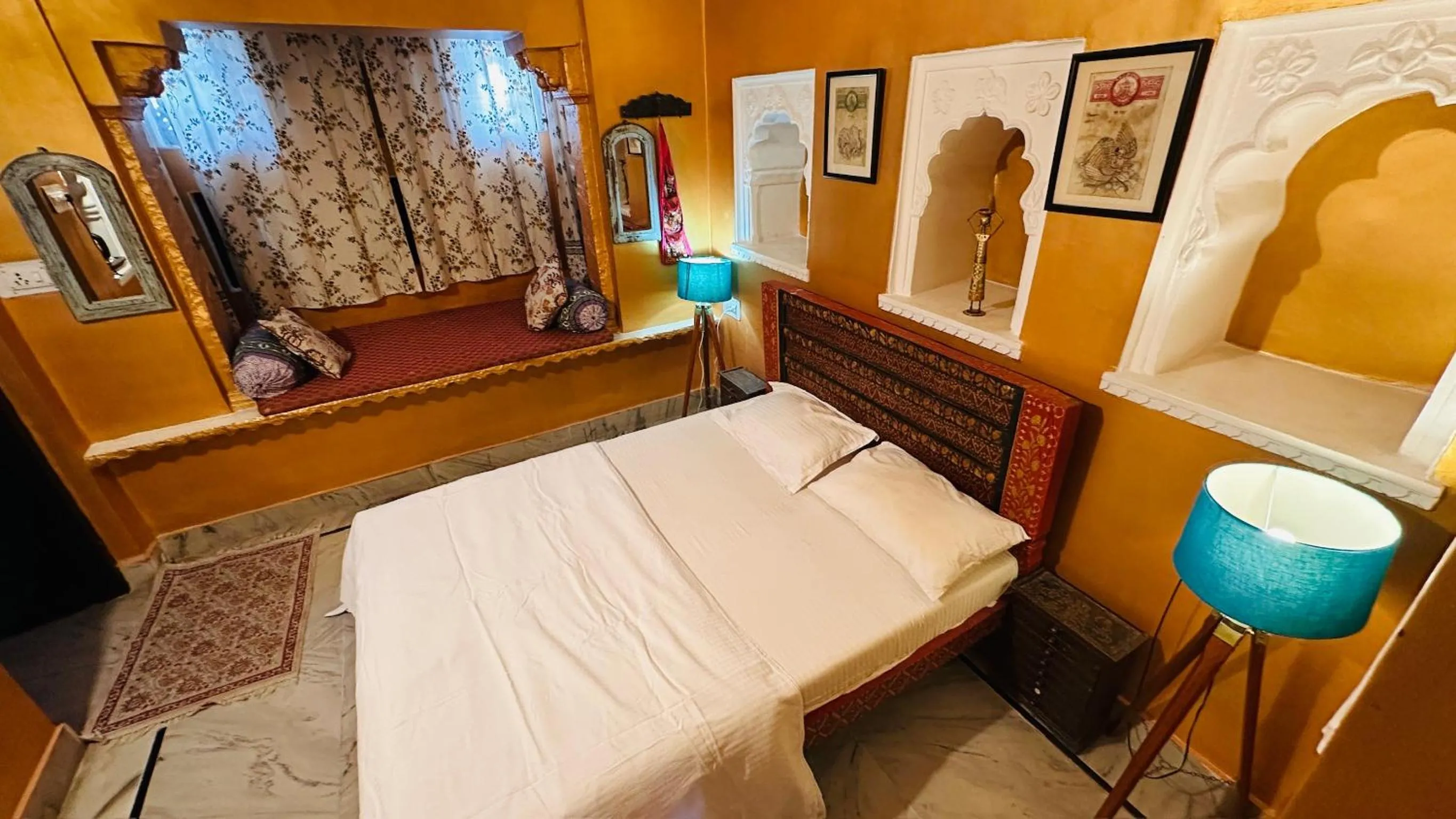 Bed in Haveli Bundi Inn