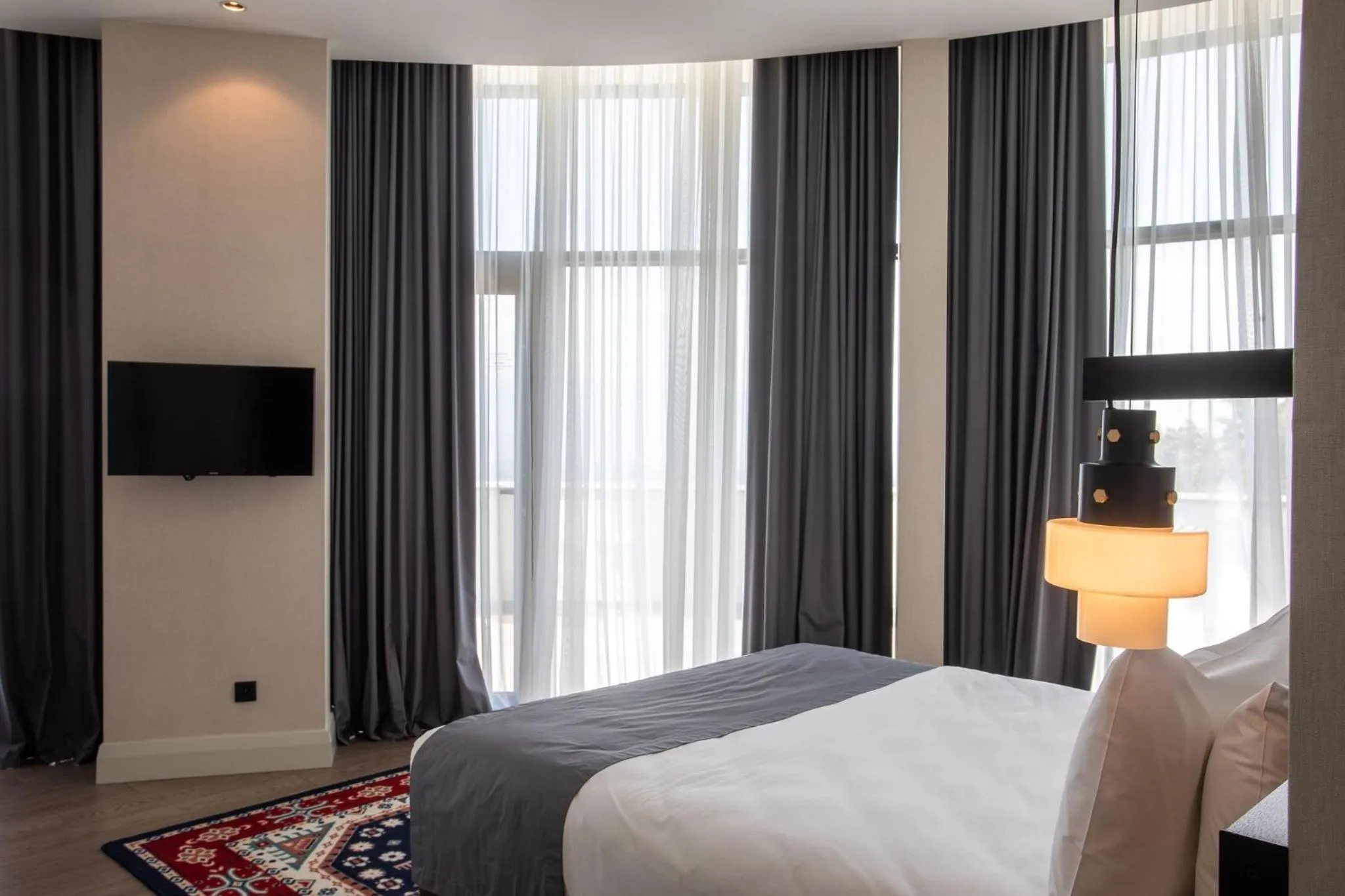 Photo of the whole room, Bed in Holiday Inn Telavi by IHG