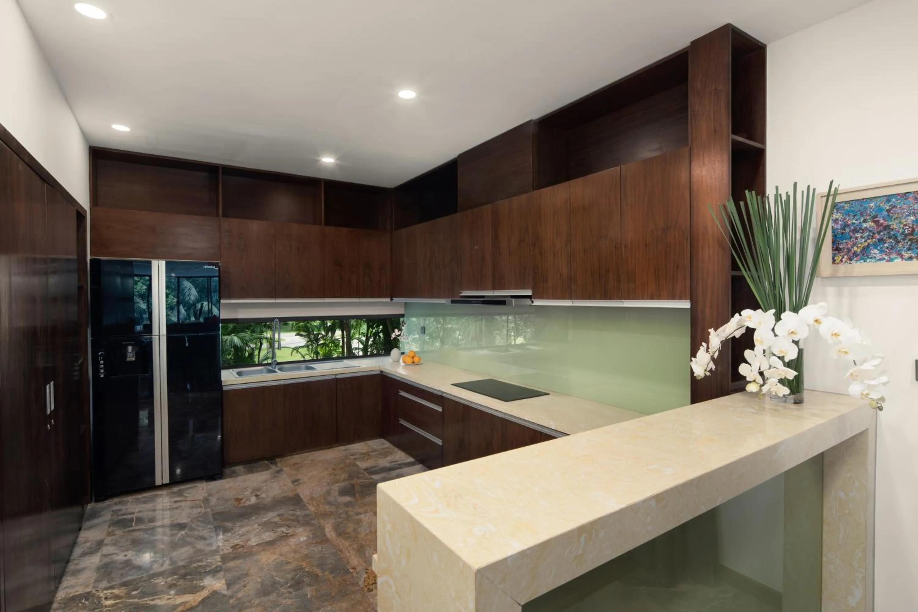 Kitchen or kitchenette, Bathroom in Flamingo Dai Lai Resort