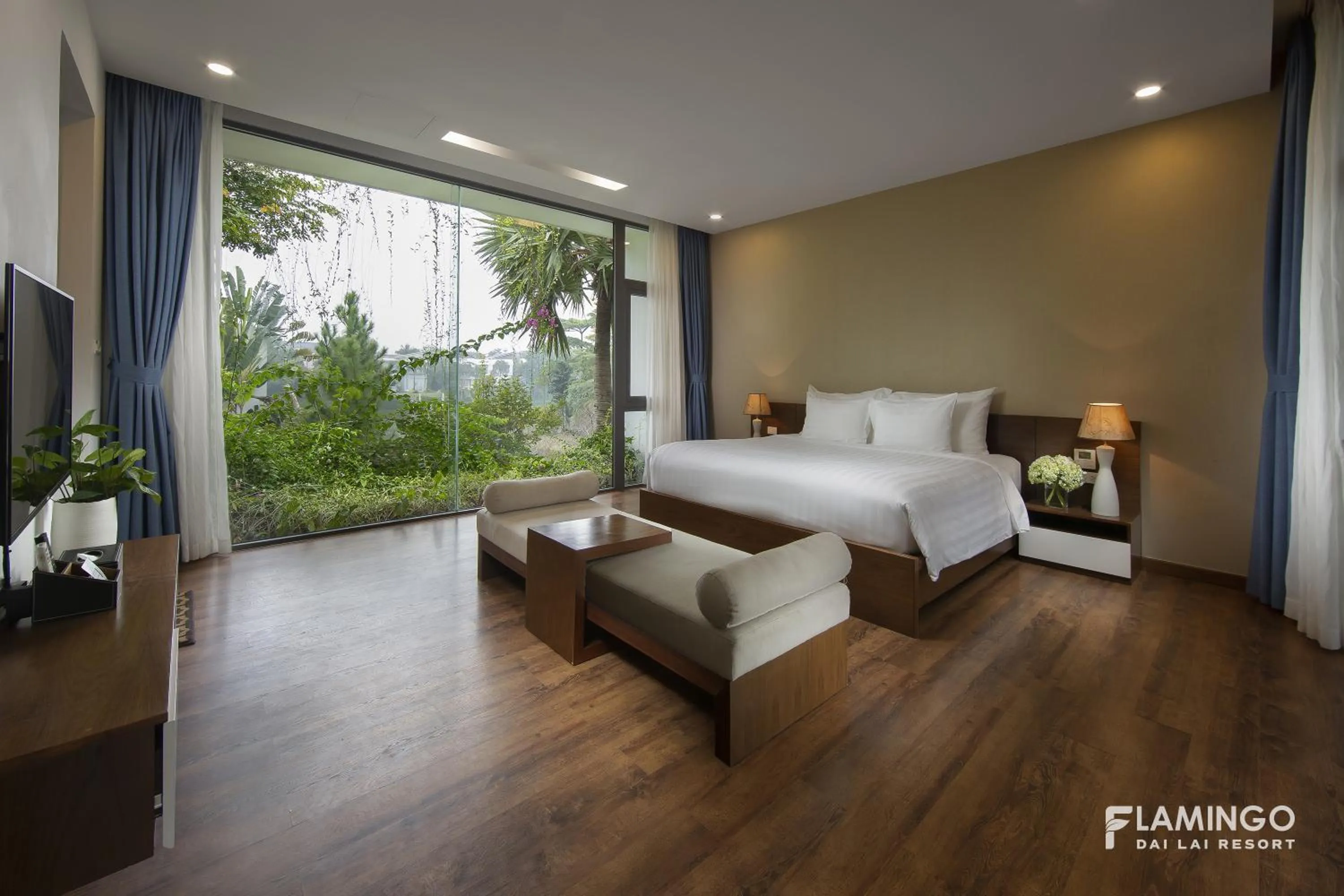 Bed in Flamingo Dai Lai Resort