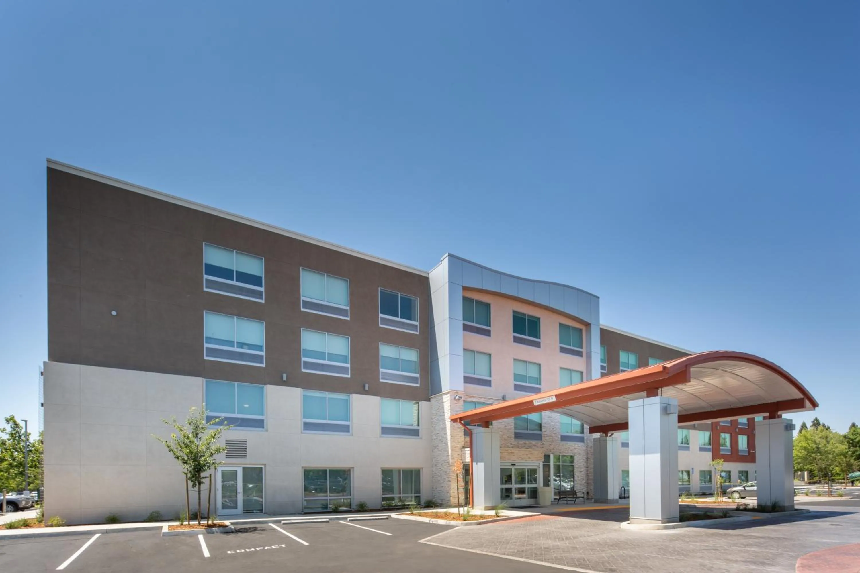 Property building in Holiday Inn Express & Suites Chico by IHG