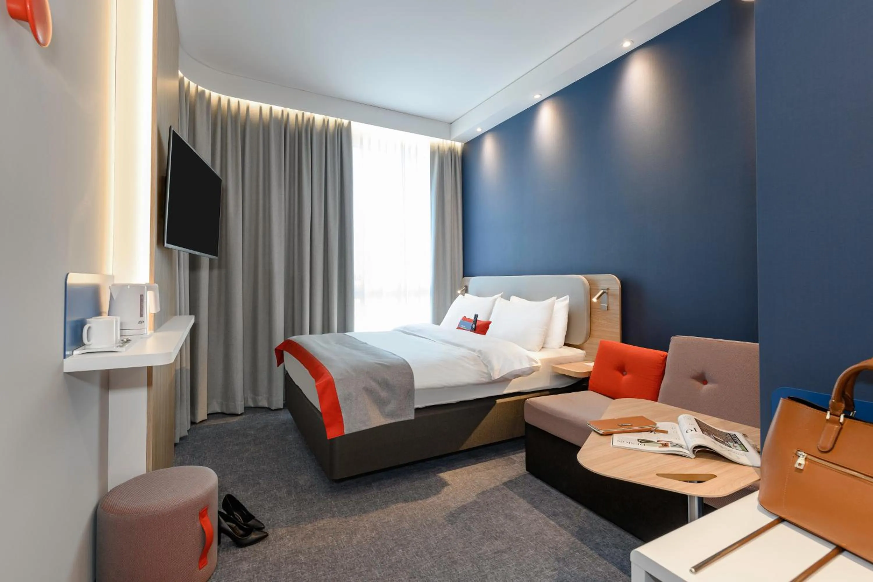 Photo of the whole room, Bed in Holiday Inn Express - Regensburg by IHG