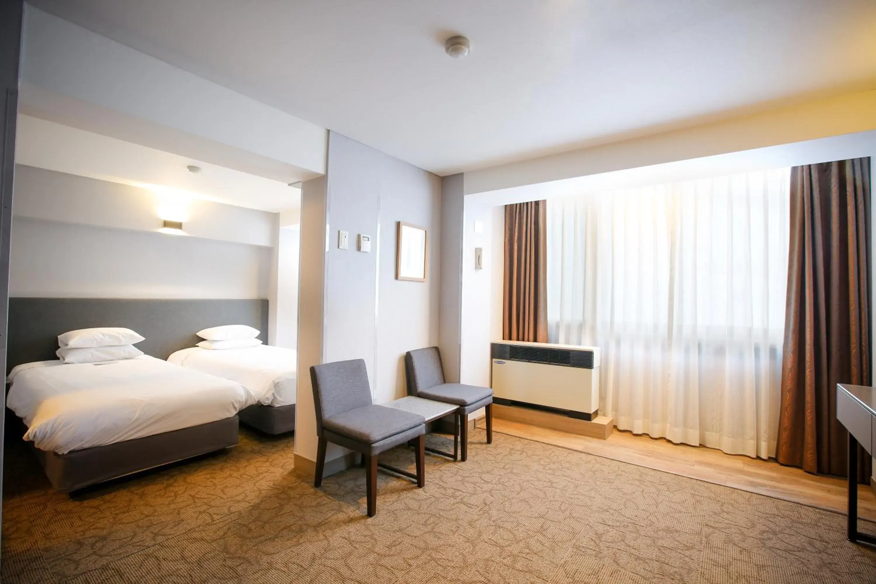 Deluxe Twin Room in Savoy Hotel Myeongdong Deluxe Twin Room in Savoy Hotel Myeongdong