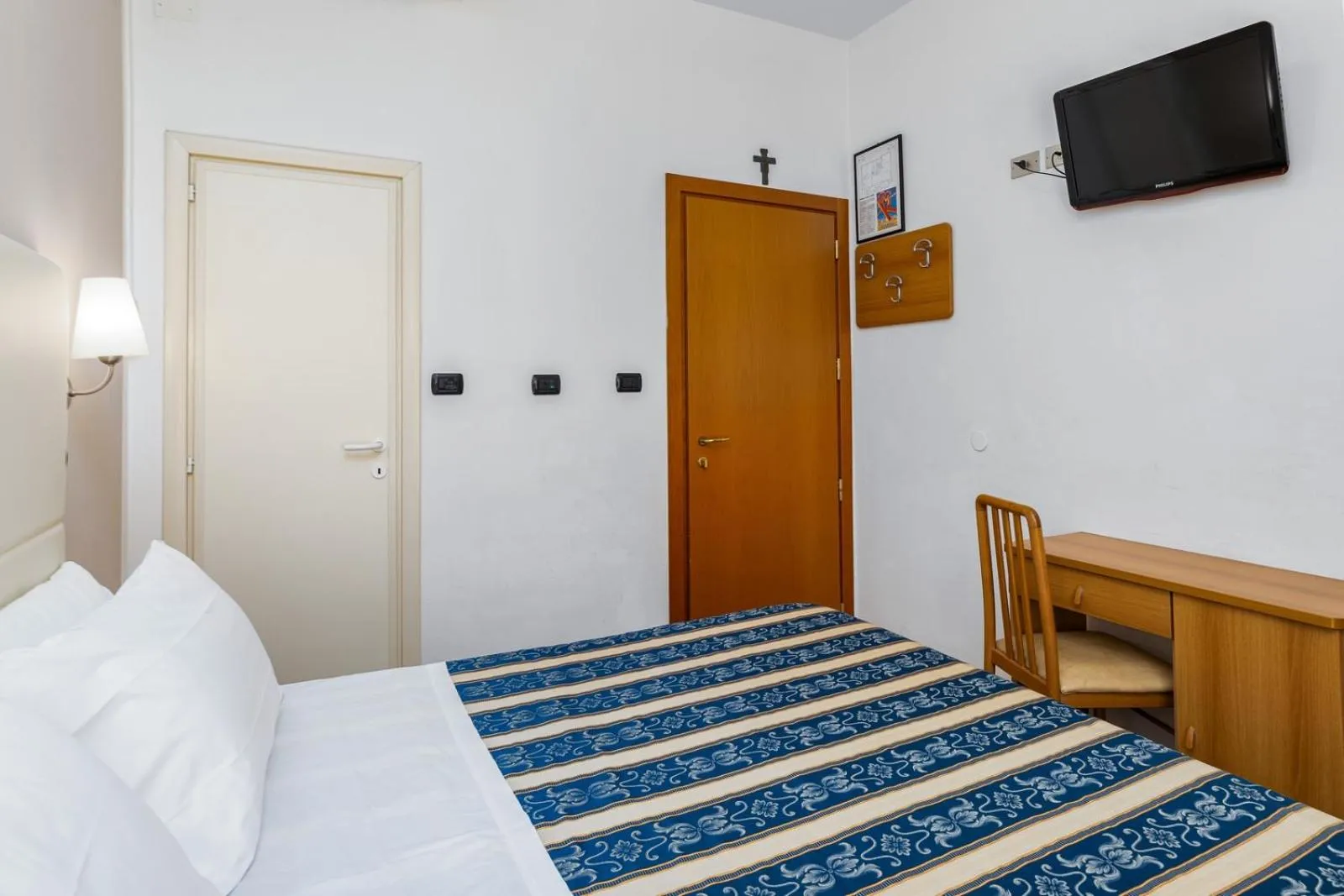 Photo of the whole room, Bed in Hotel Bridge