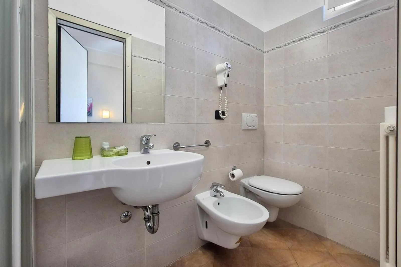 Bathroom in Hotel Bridge