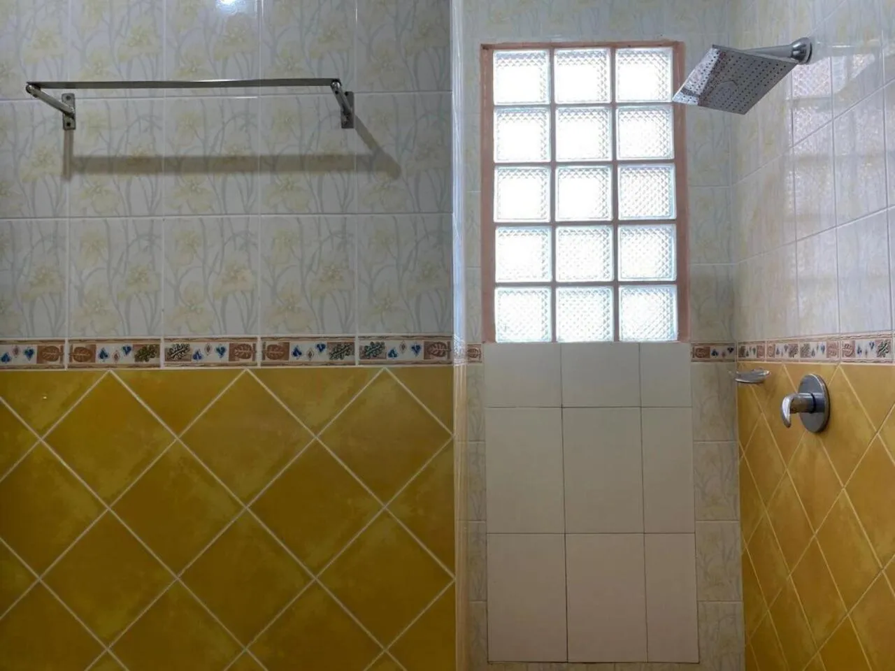 Bathroom in Baan Kongdee Sunset Resort Kata