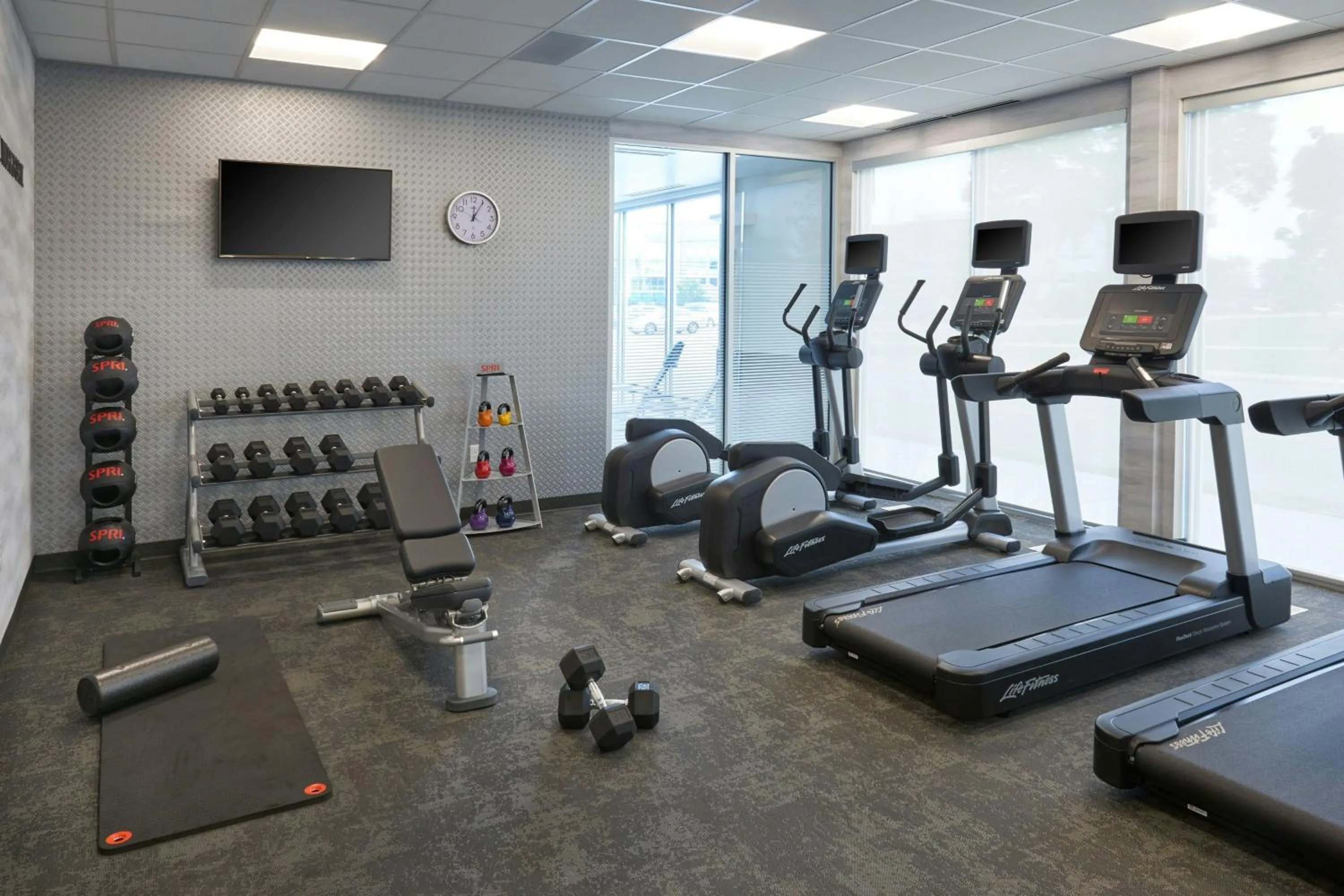 Fitness centre/facilities in Fairfield Inn & Suites by Marriott Midland