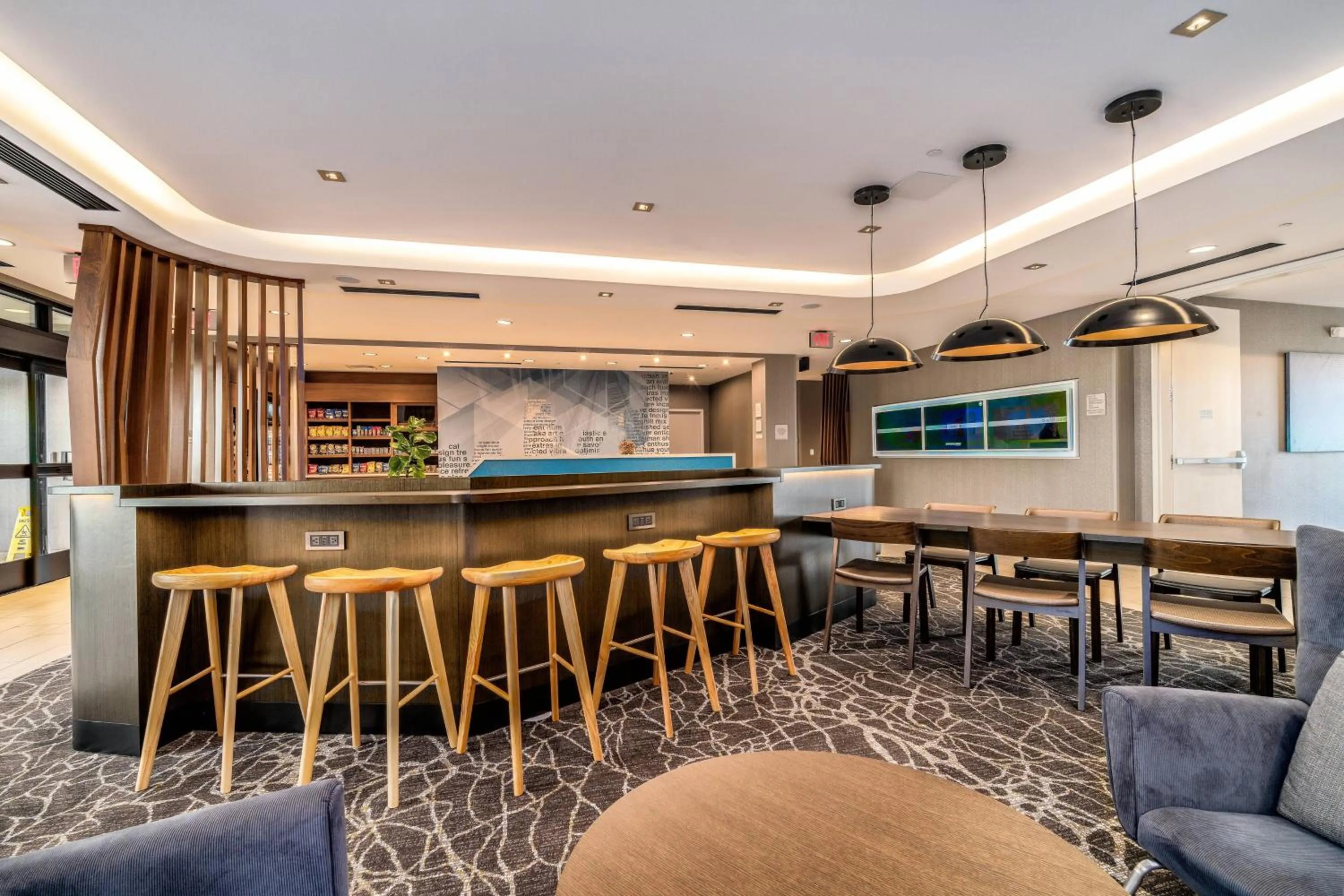 Lobby or reception in SpringHill Suites by Marriott Oakland Airport