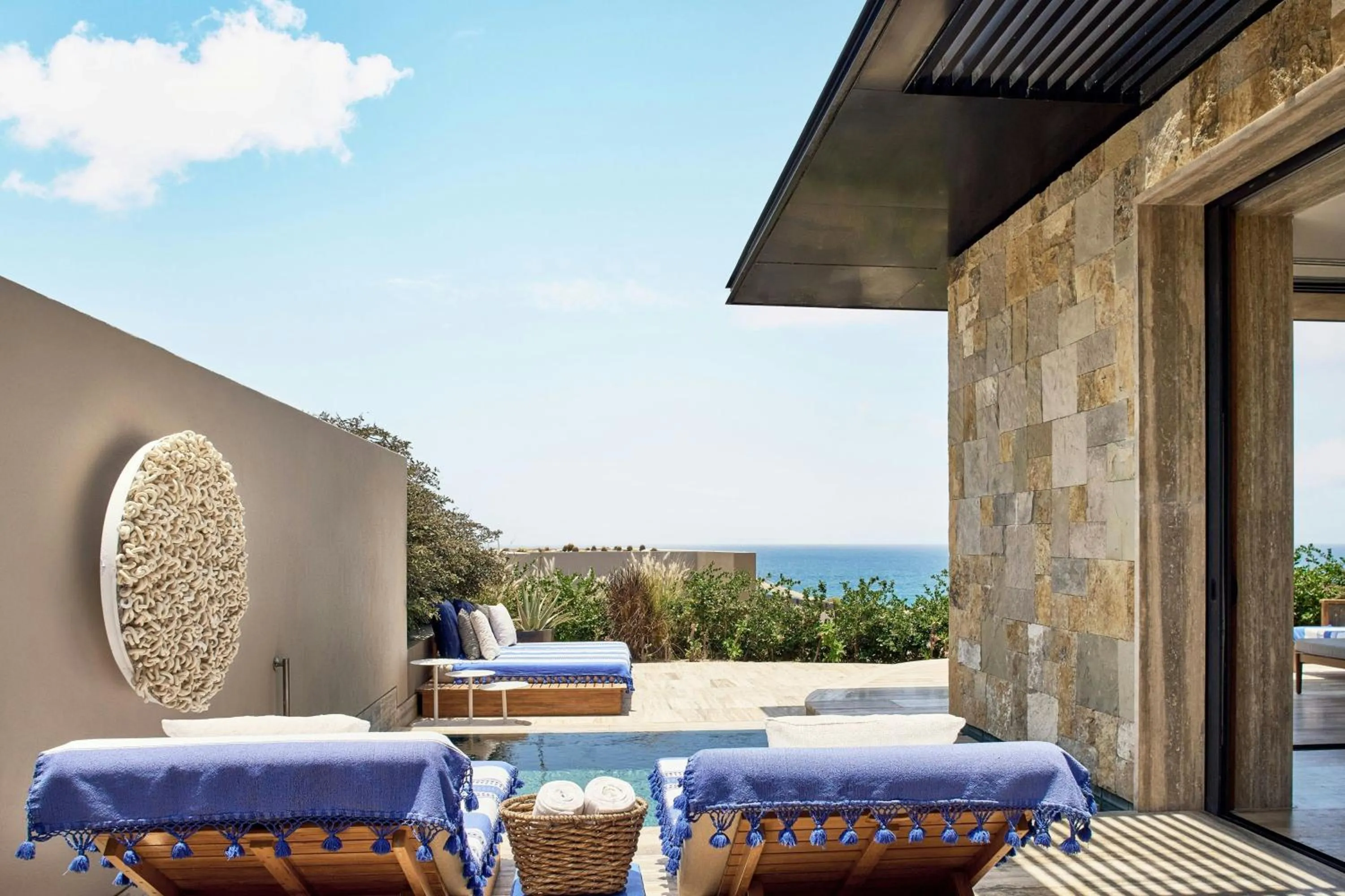 Lounge or bar in Zadun Los Cabos, a Ritz-Carlton Reserve