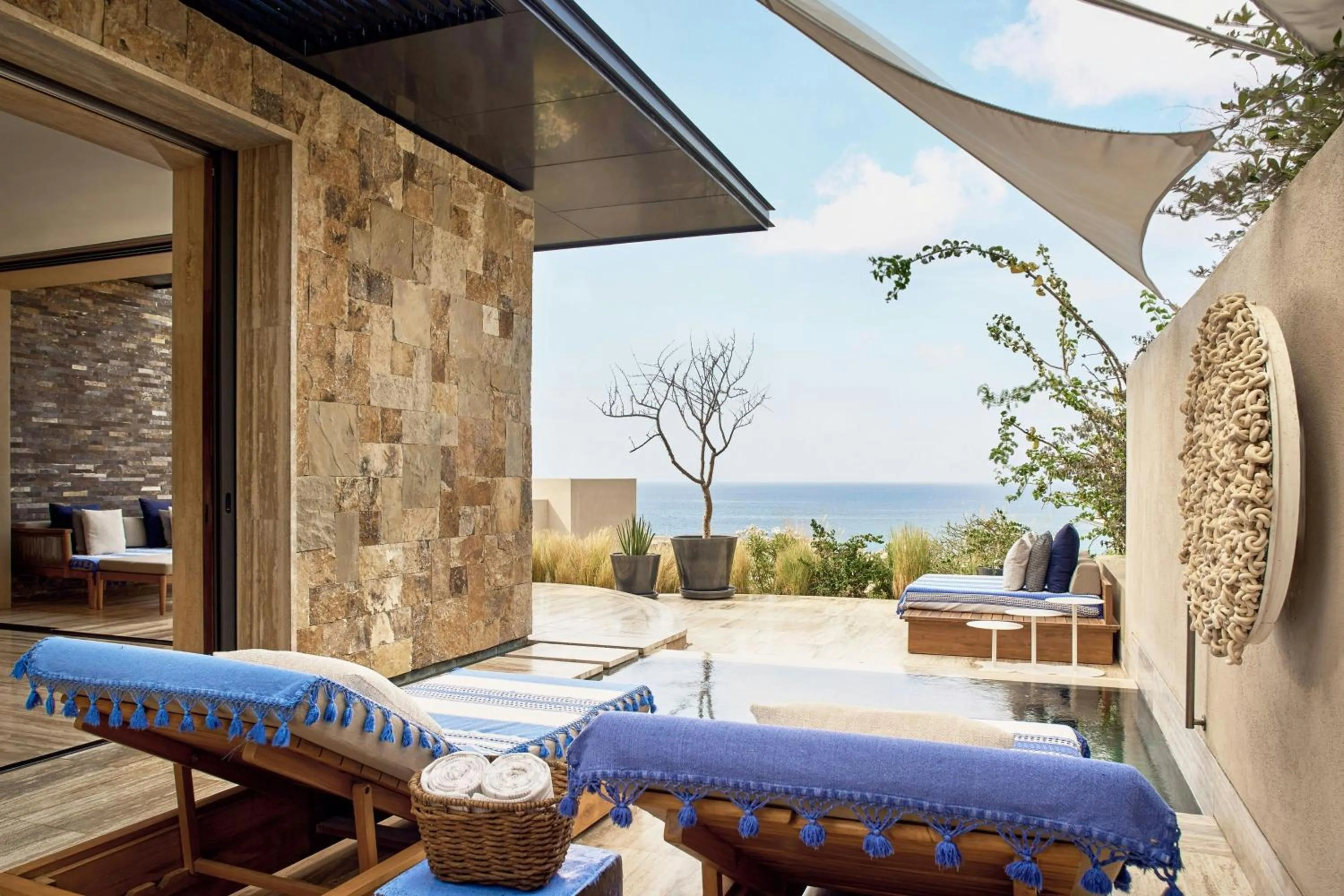 Lounge or bar in Zadun Los Cabos, a Ritz-Carlton Reserve