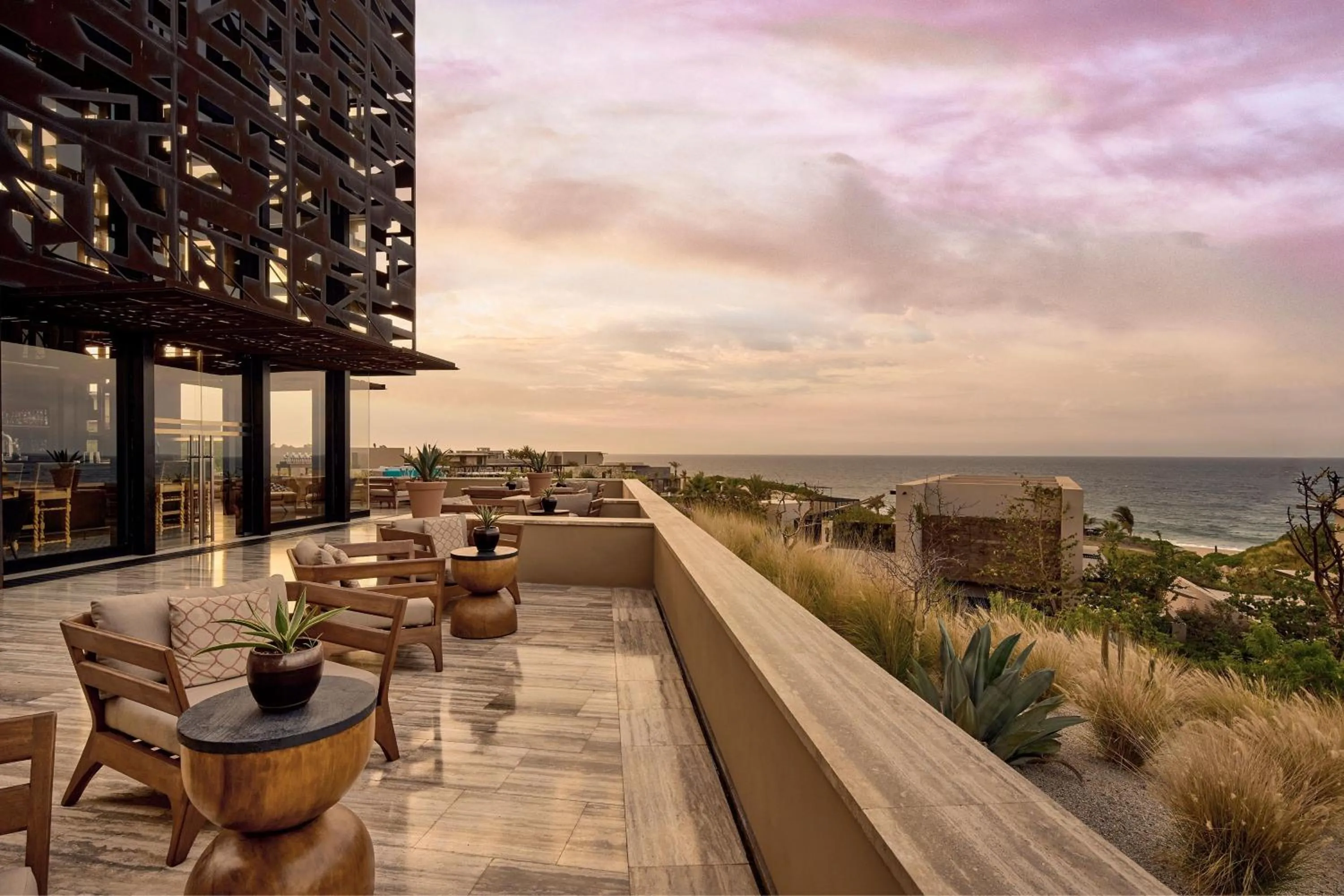 Lounge or bar in Zadun Los Cabos, a Ritz-Carlton Reserve