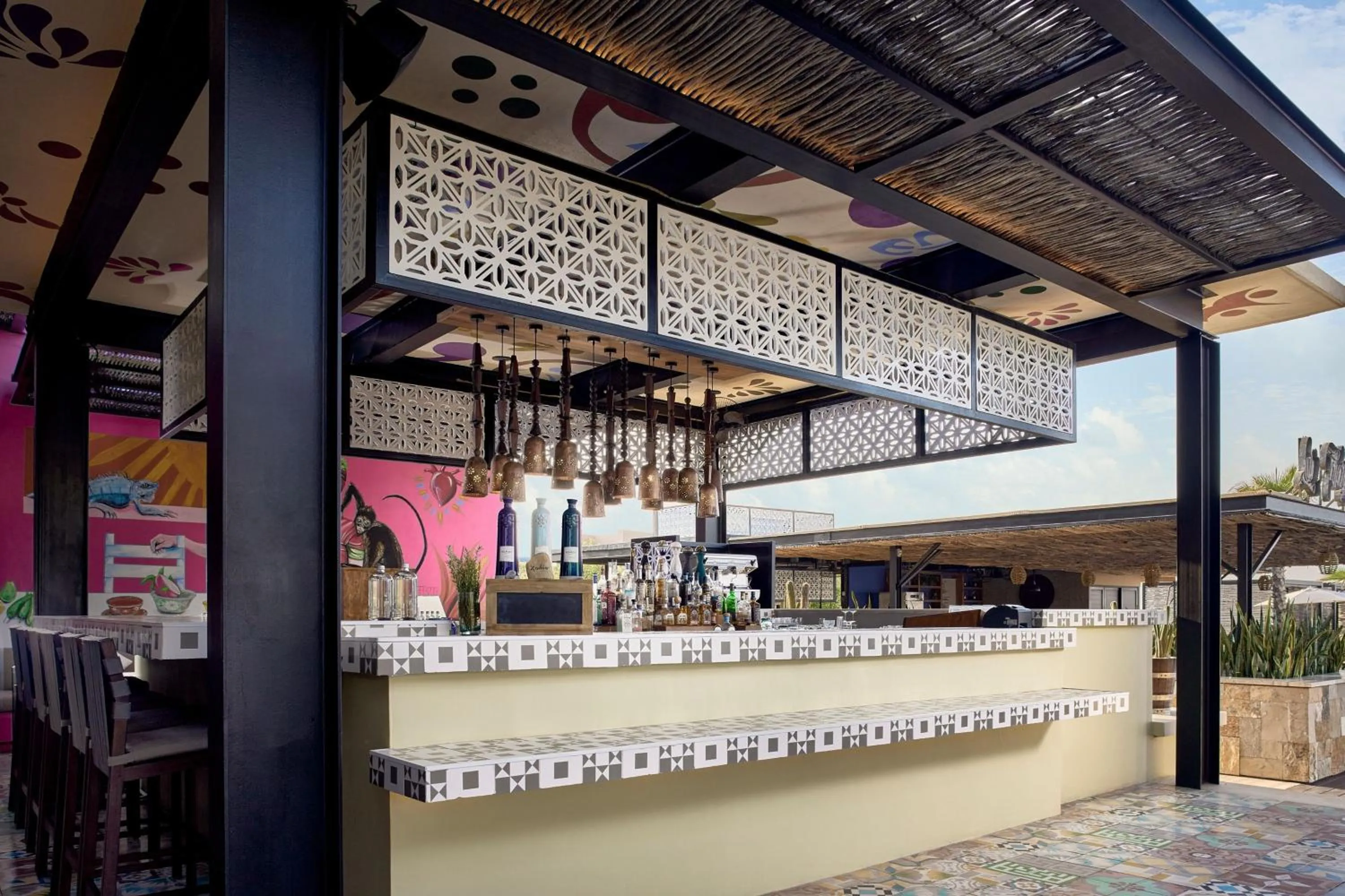 Lounge or bar in Zadun Los Cabos, a Ritz-Carlton Reserve