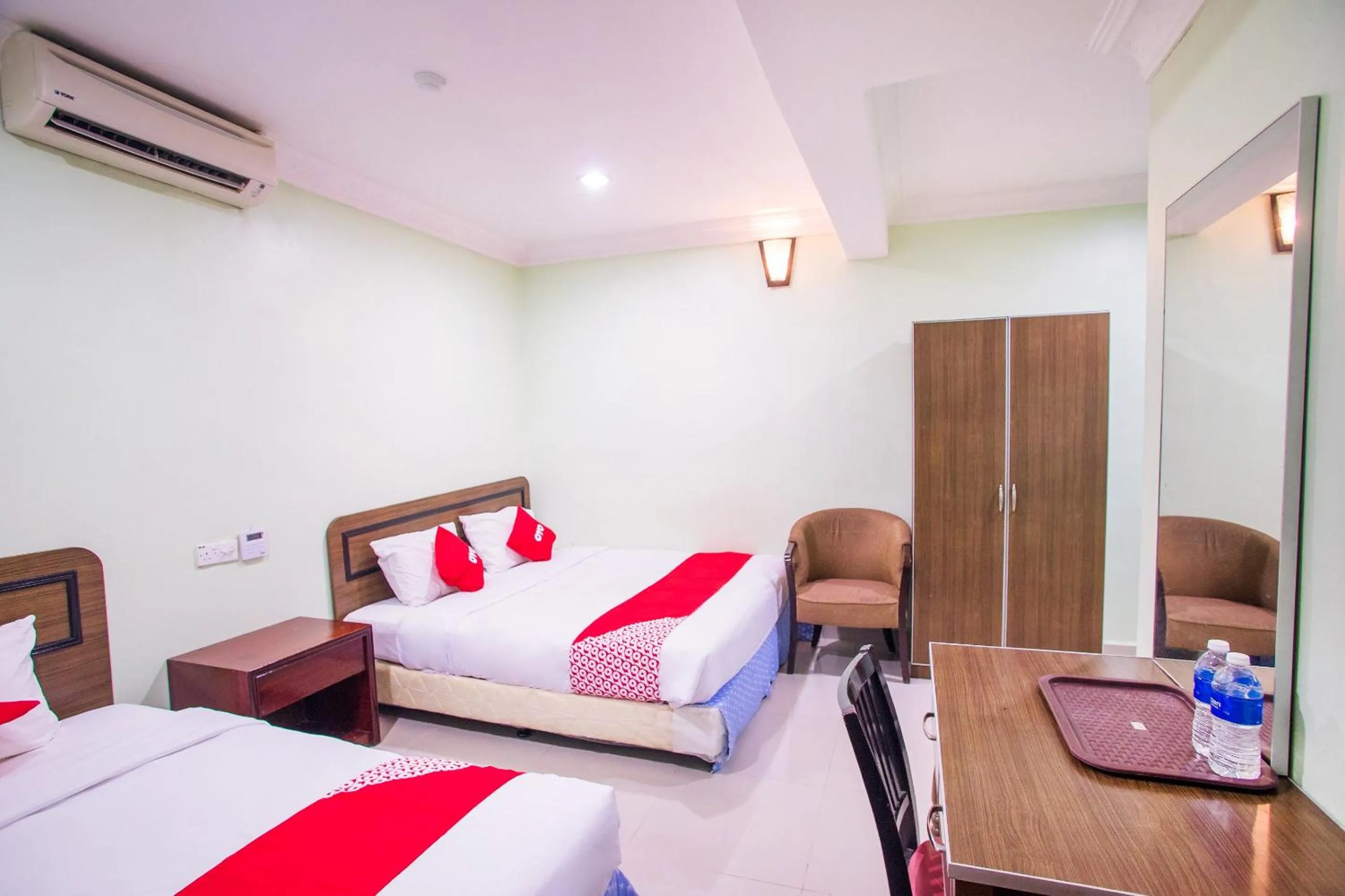 Bedroom, Bed in Hotel O Casavilla Hotel