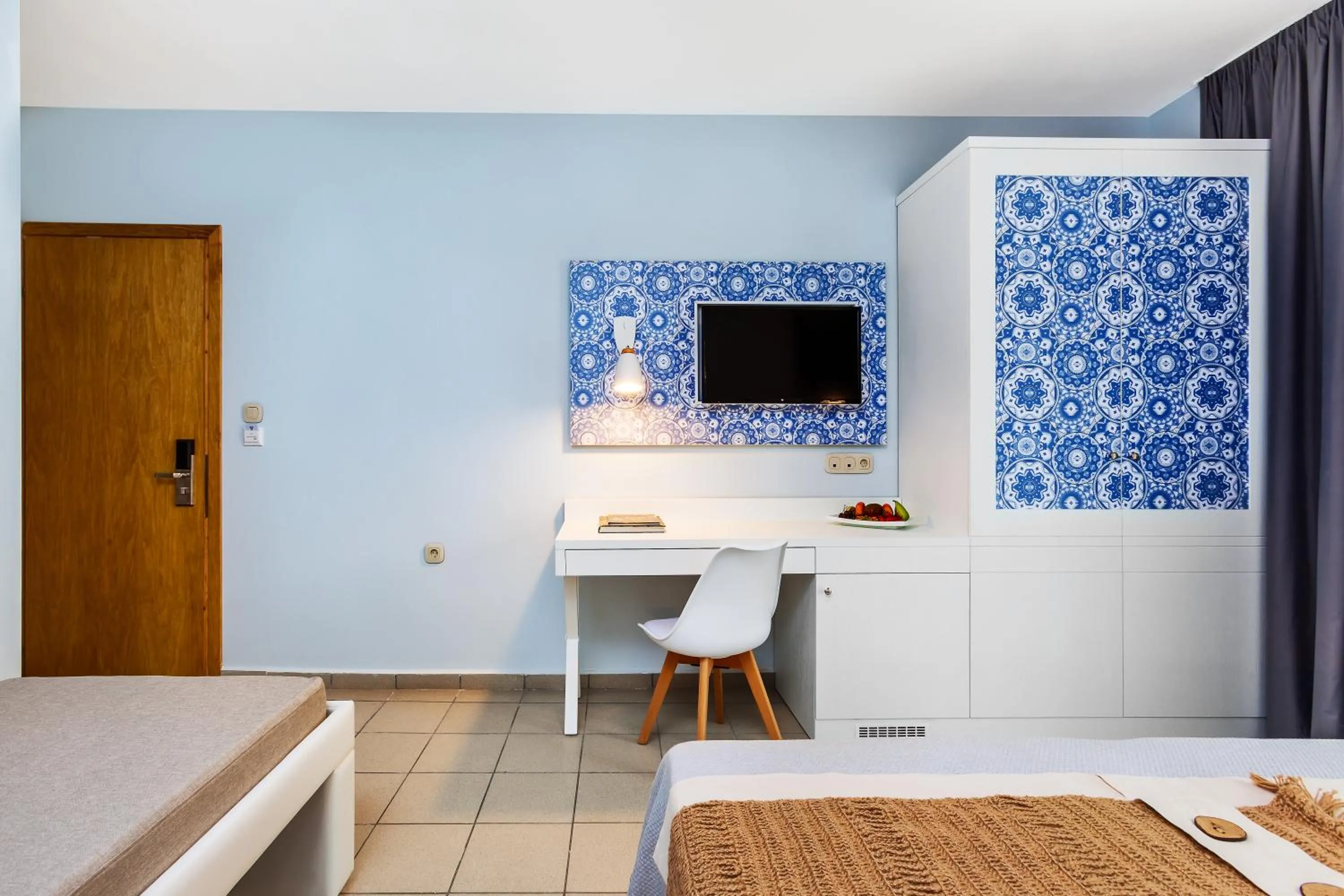 TV and multimedia, Bed in Core Hotel