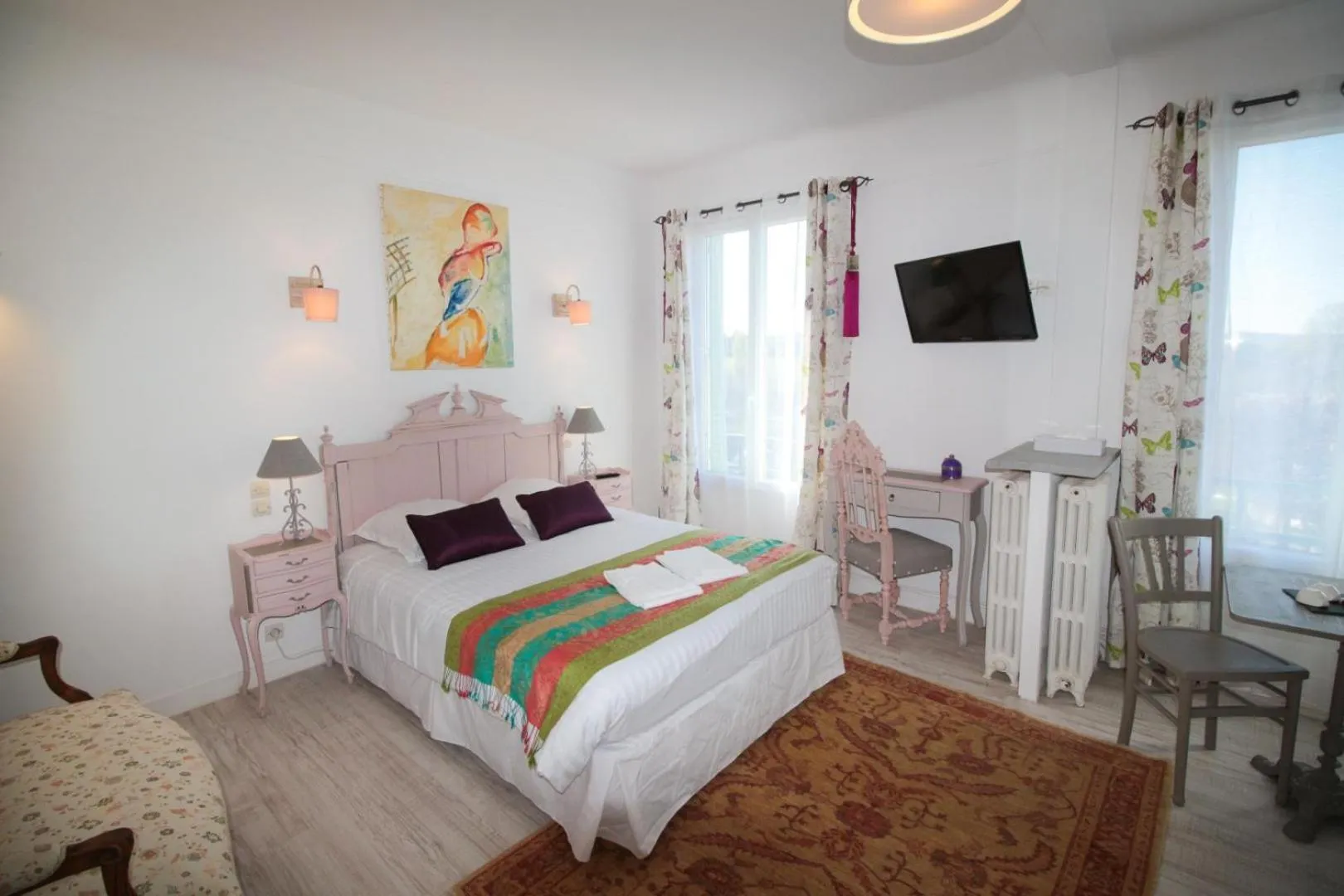 Photo of the whole room in Hôtel Au Clos Paillé La Roche Posay