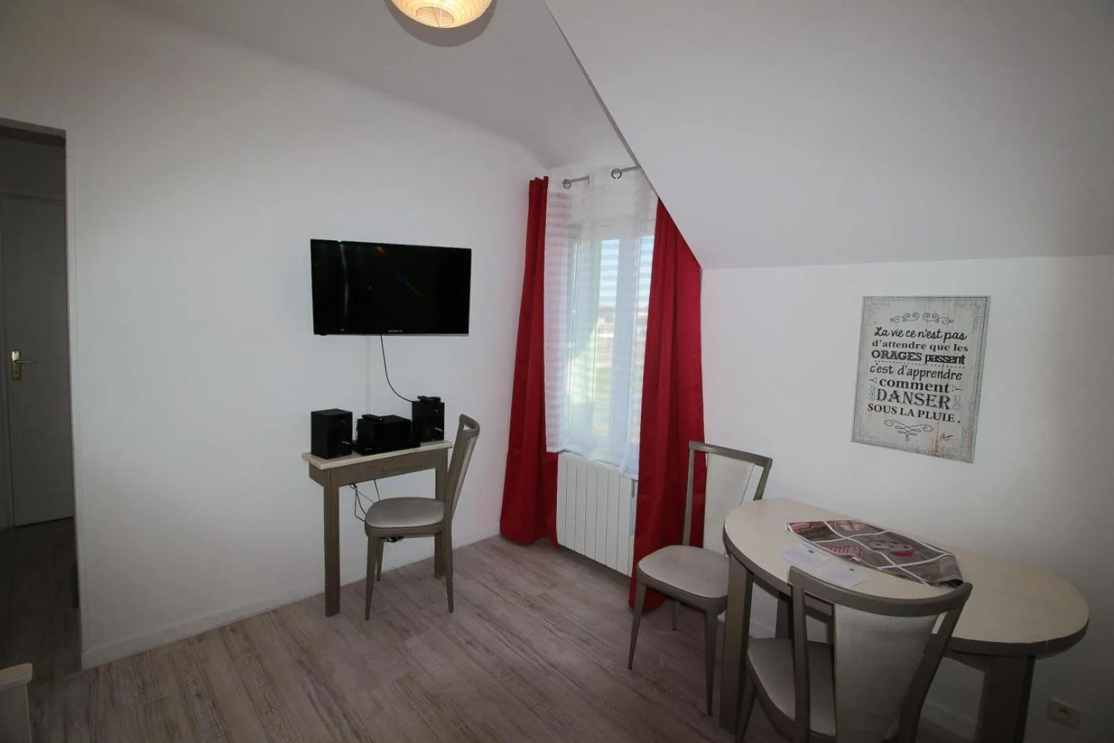 Dining area in Hôtel Au Clos Paillé La Roche Posay