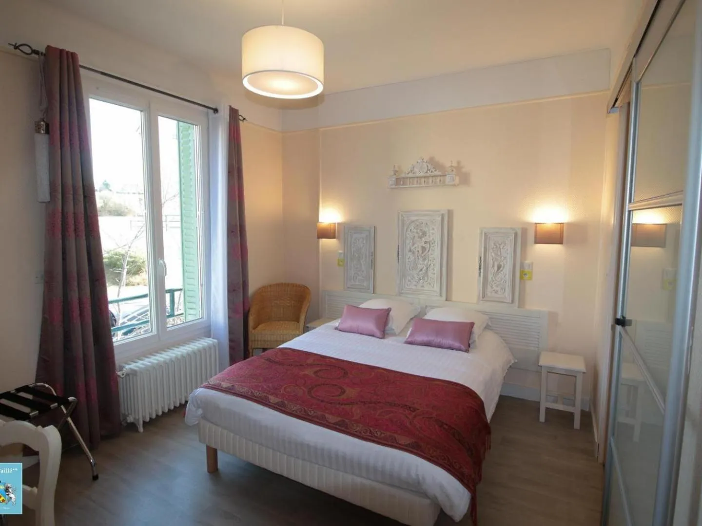 Bedroom in Hôtel Au Clos Paillé La Roche Posay