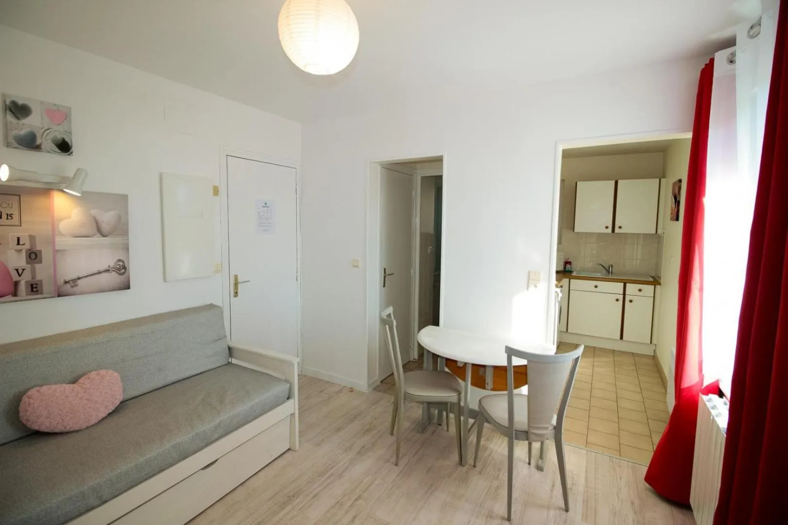 Dining area in Hôtel Au Clos Paillé La Roche Posay