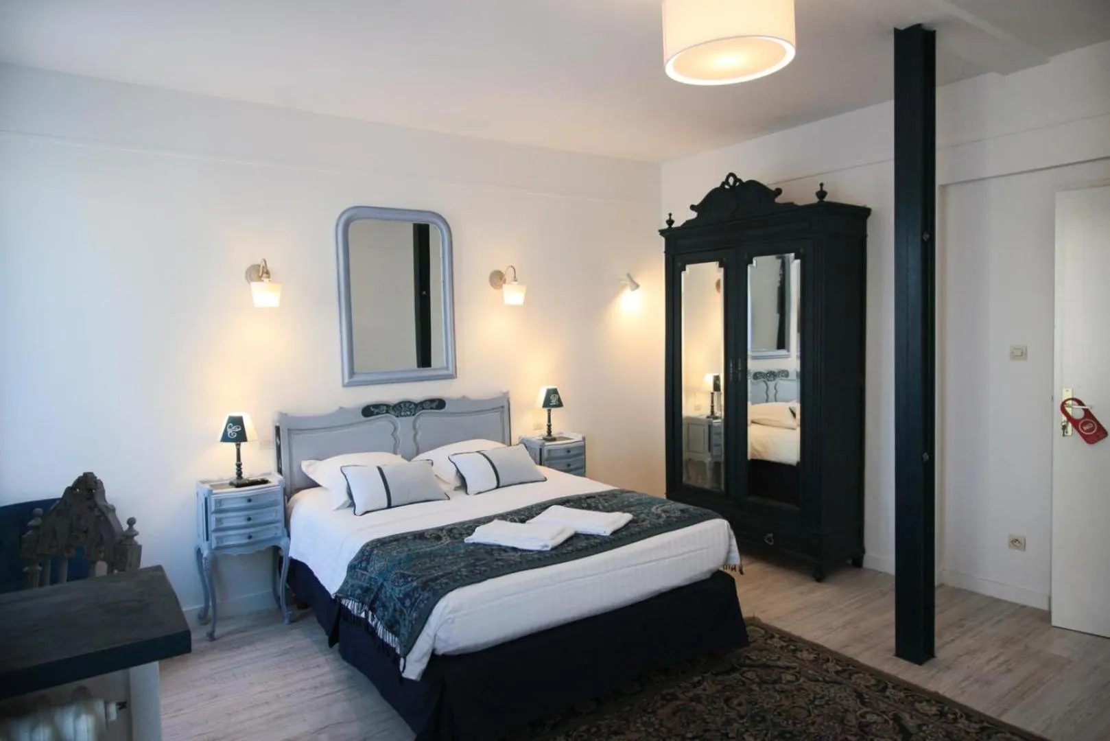 Bed in Au Clos Paillé La Roche Posay