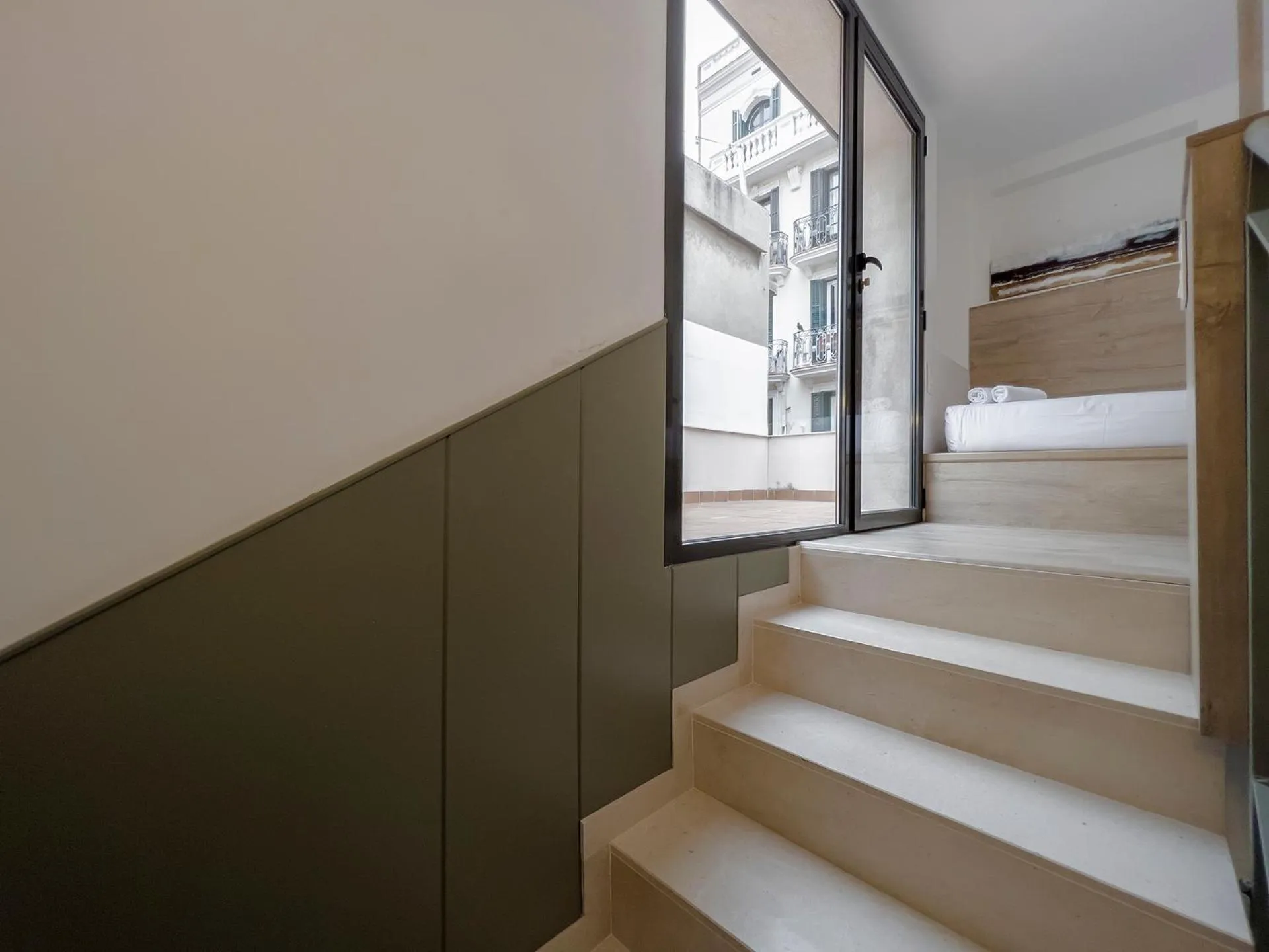 Decorative detail in Enjoybcn Patio de Gala