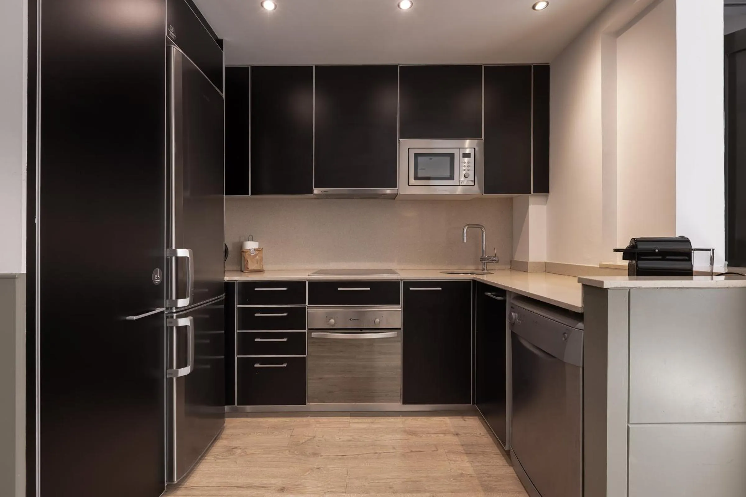 Kitchen or kitchenette in Enjoybcn Patio de Gala