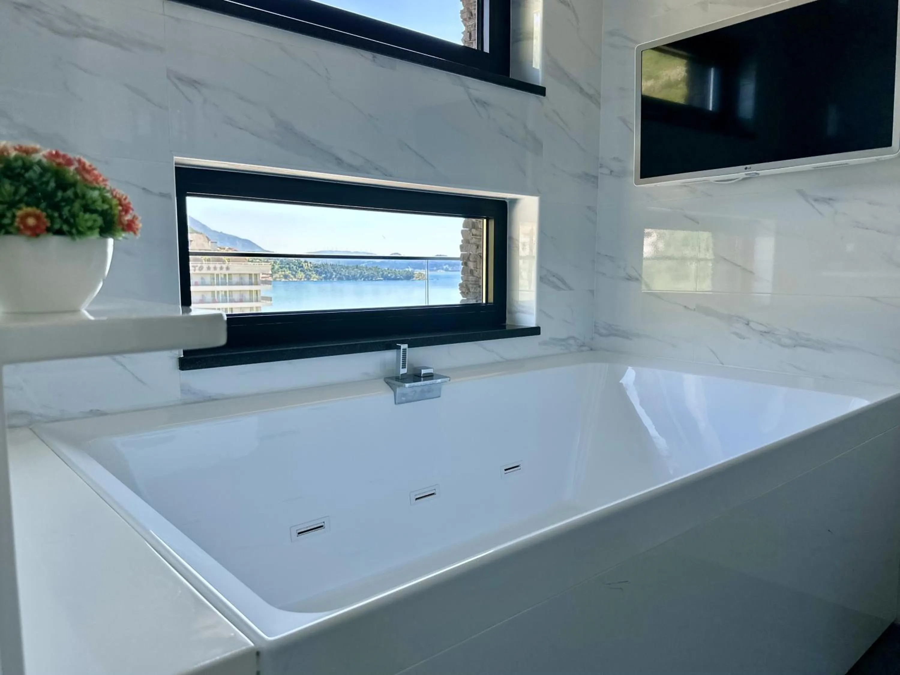 Bathroom in Hotel Del Medio