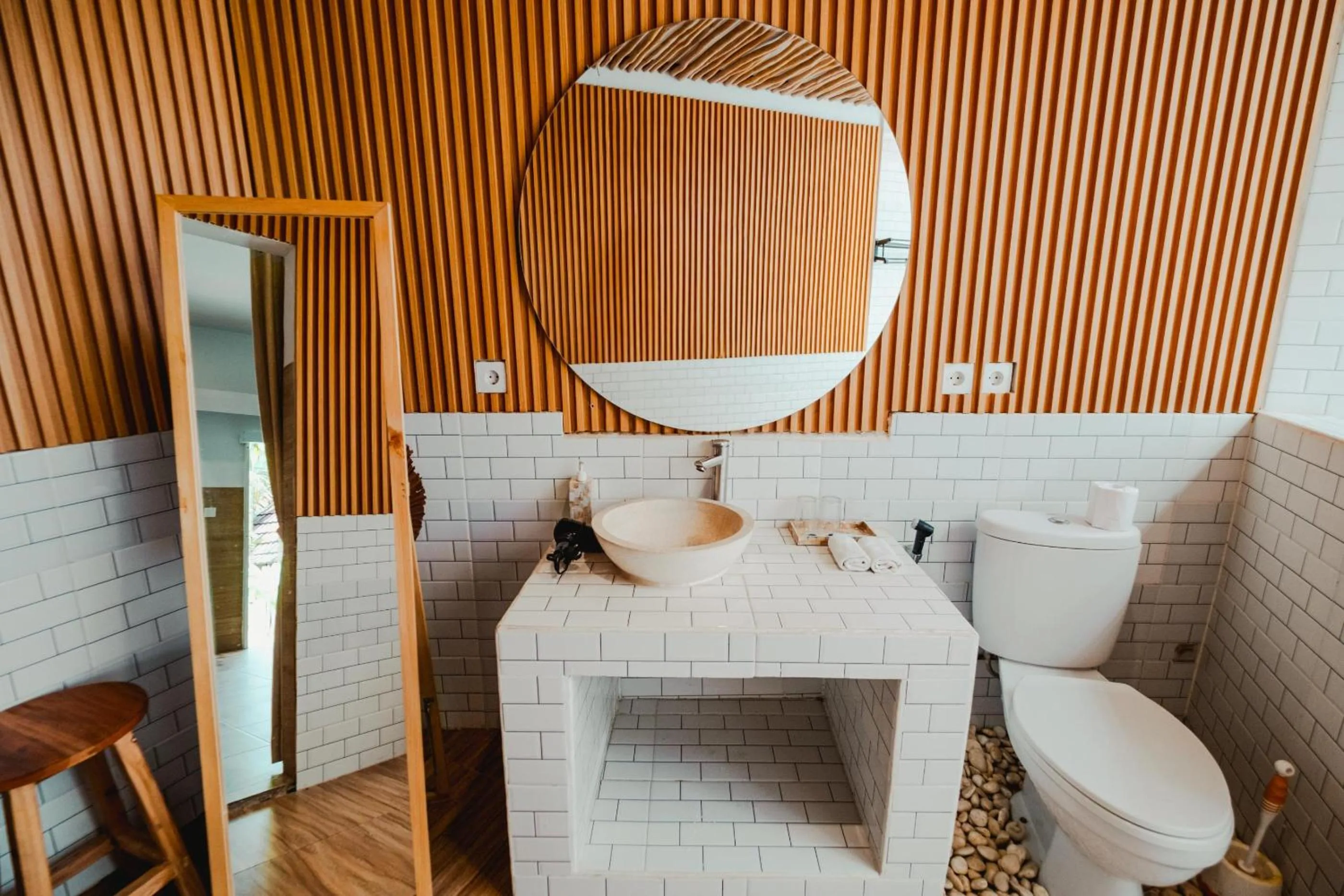 Living room in Agung Wiwin Homestay & Restaurant