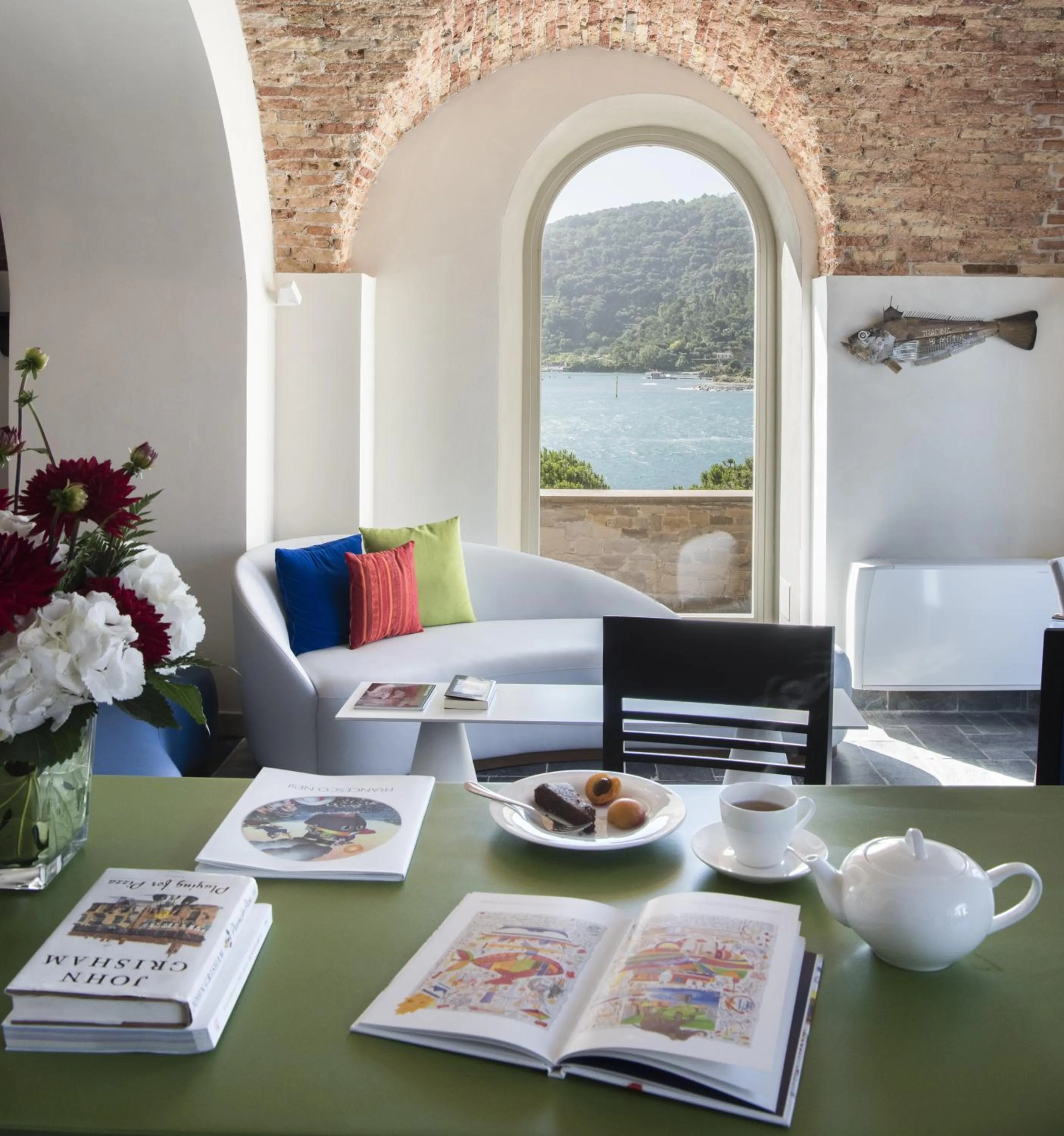 Lounge or bar in Grand Hotel Portovenere