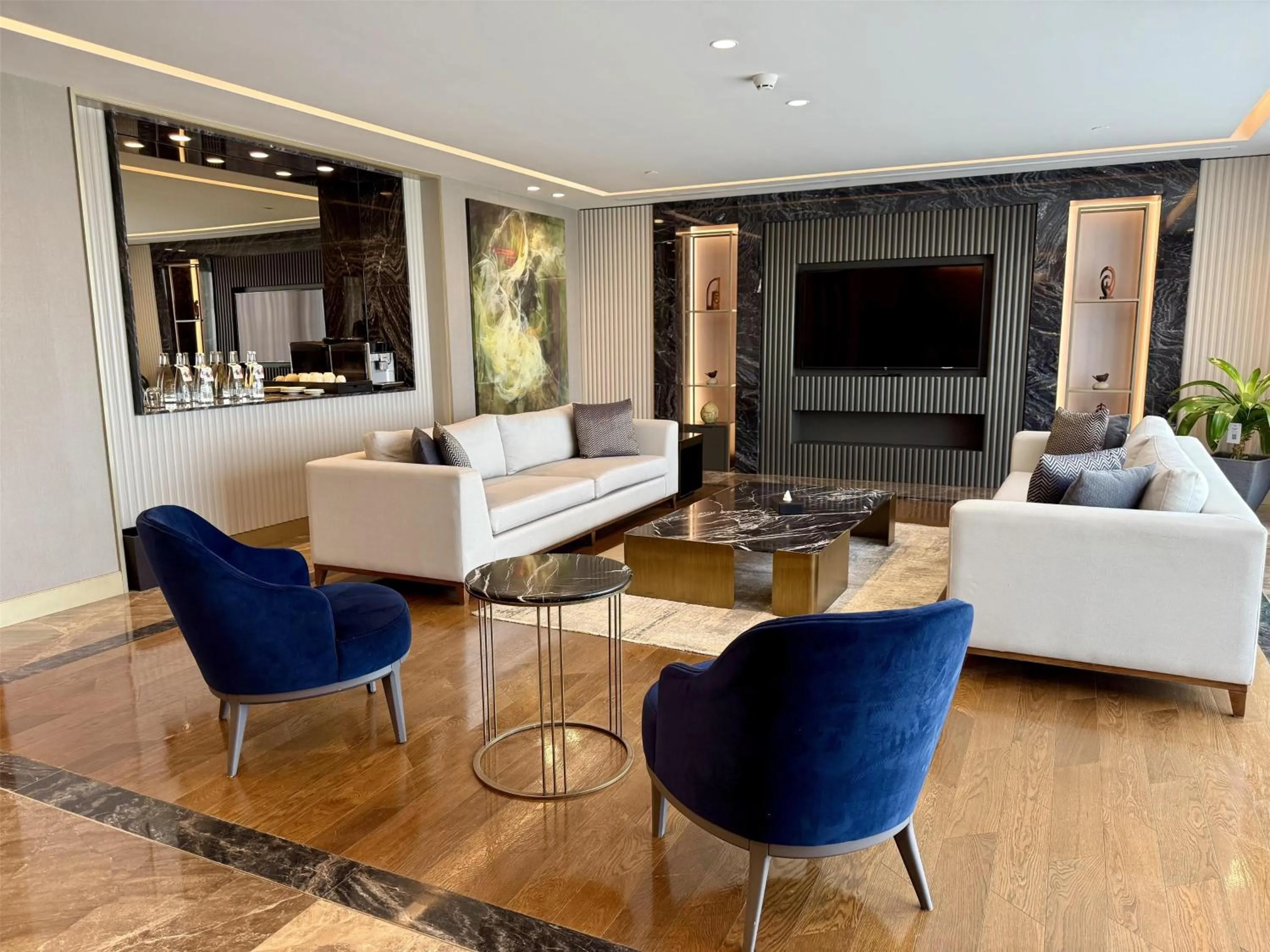 Photo of the whole room in Radisson Blu Hotel & Conference Center, Niamey