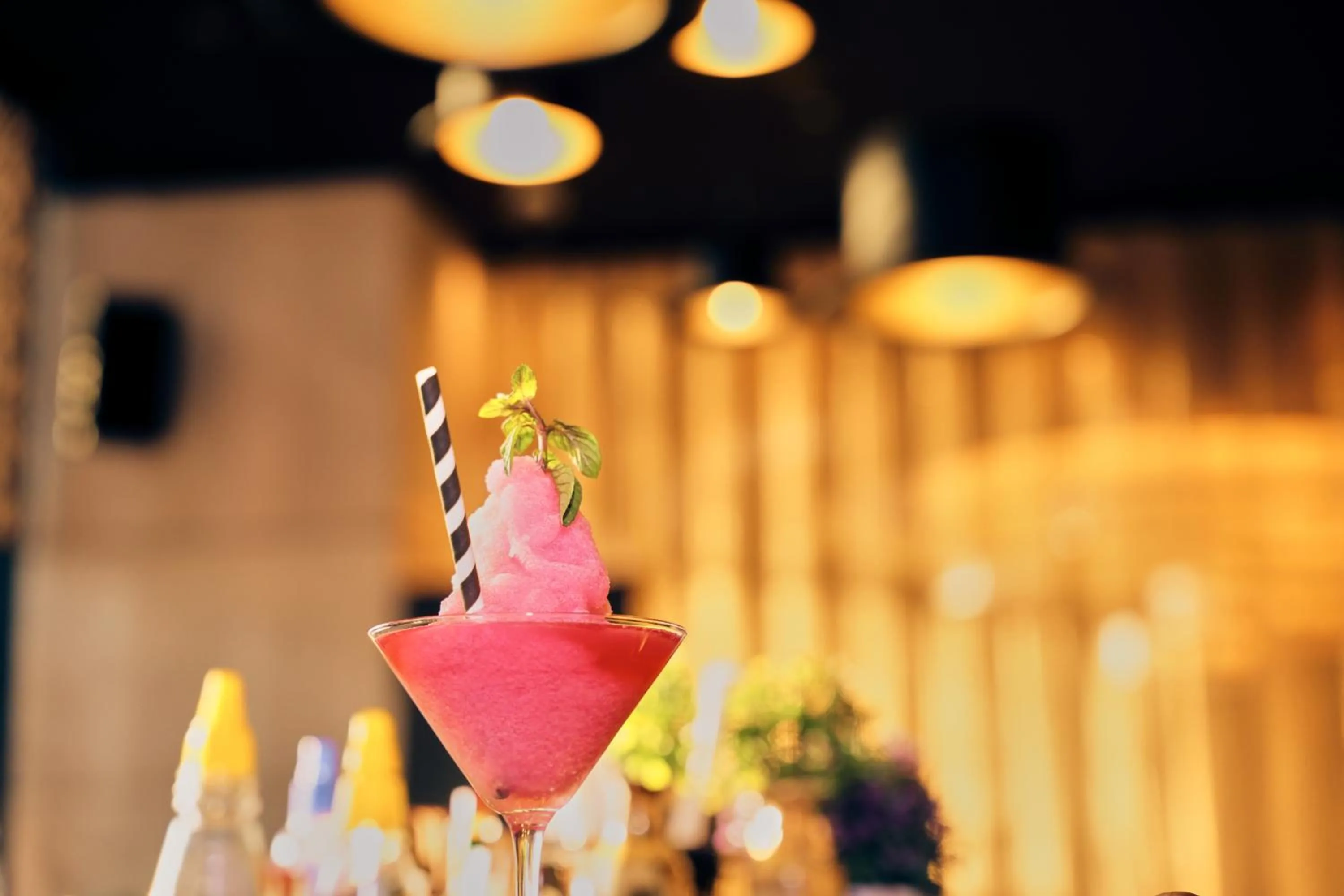 Lounge or bar in Radisson Blu Hotel & Conference Center, Niamey